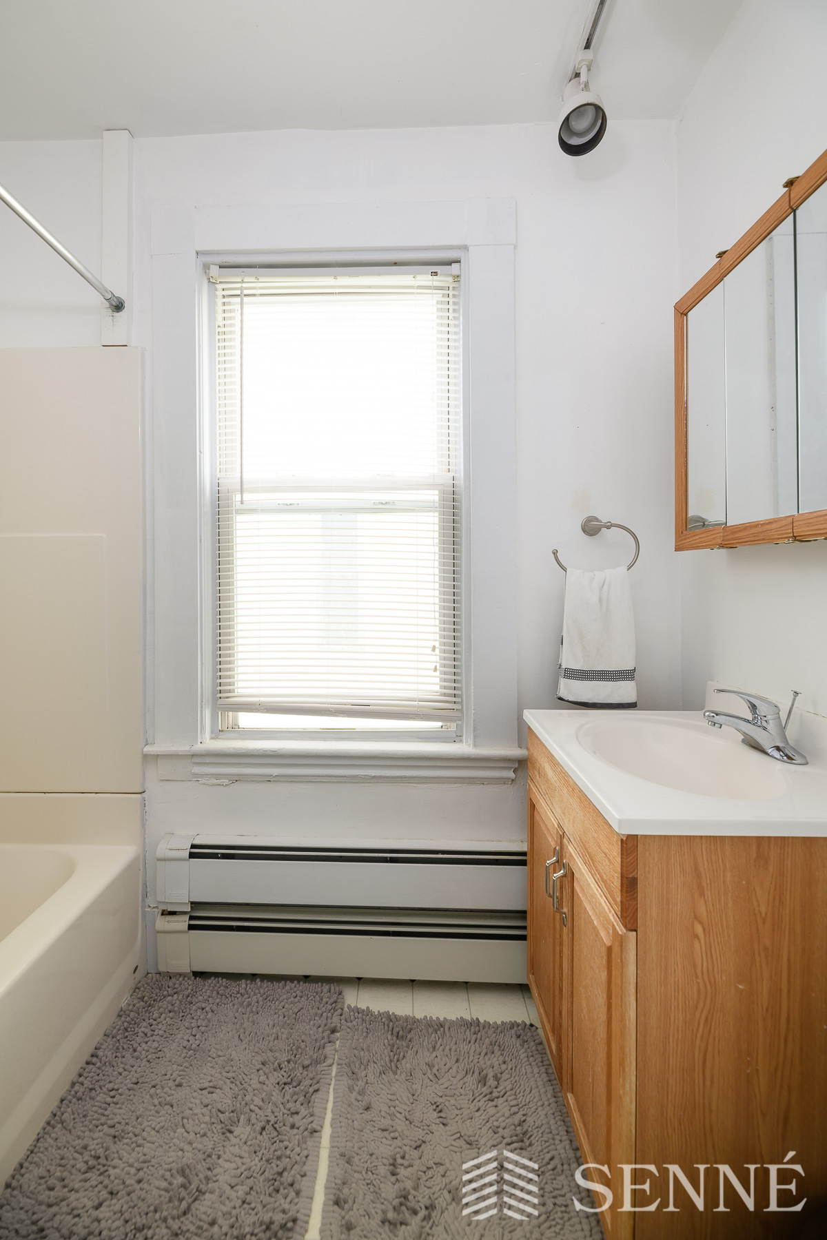 39 Skehan St, Ward Two