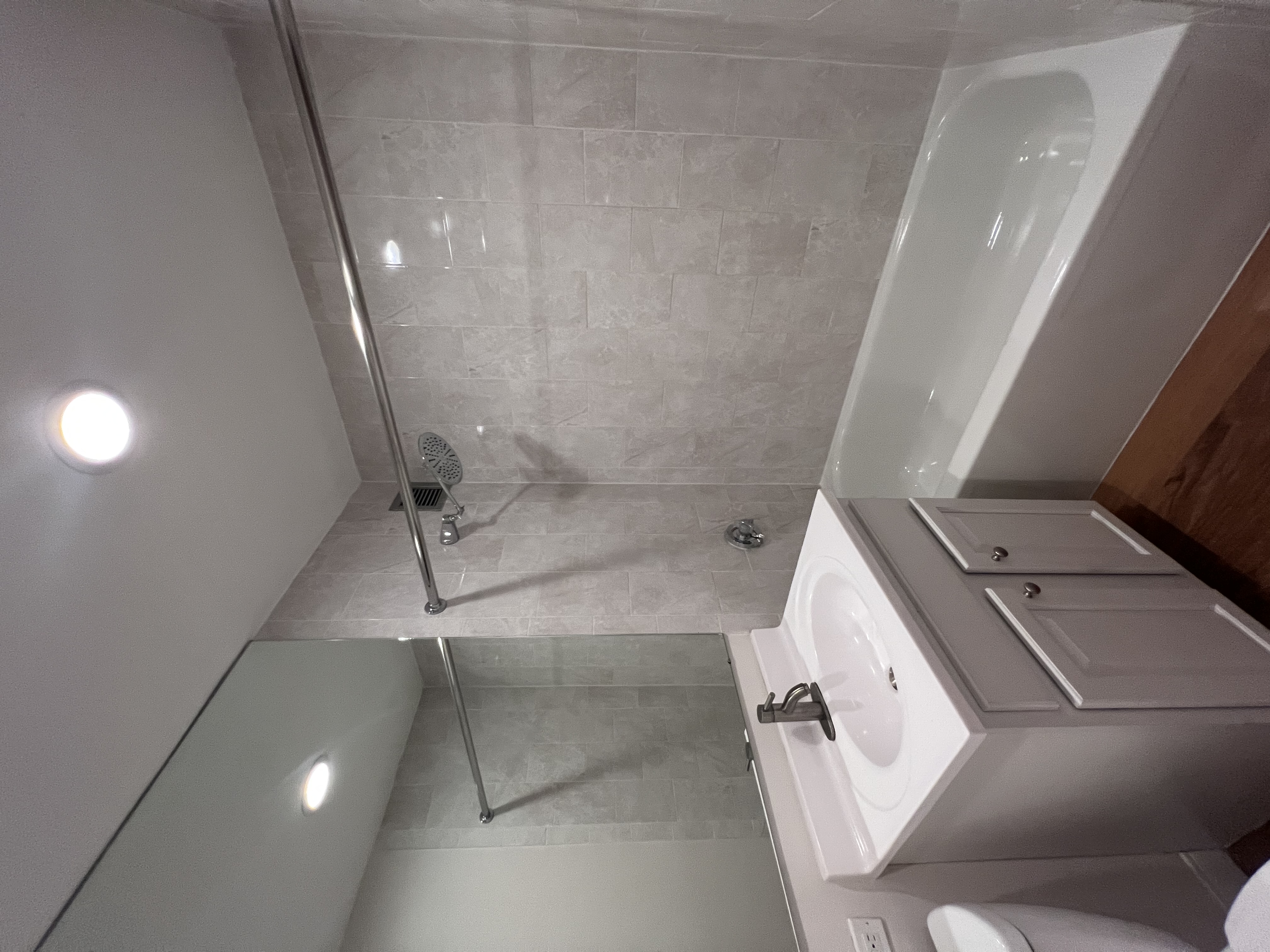 145 Commercial St, North End