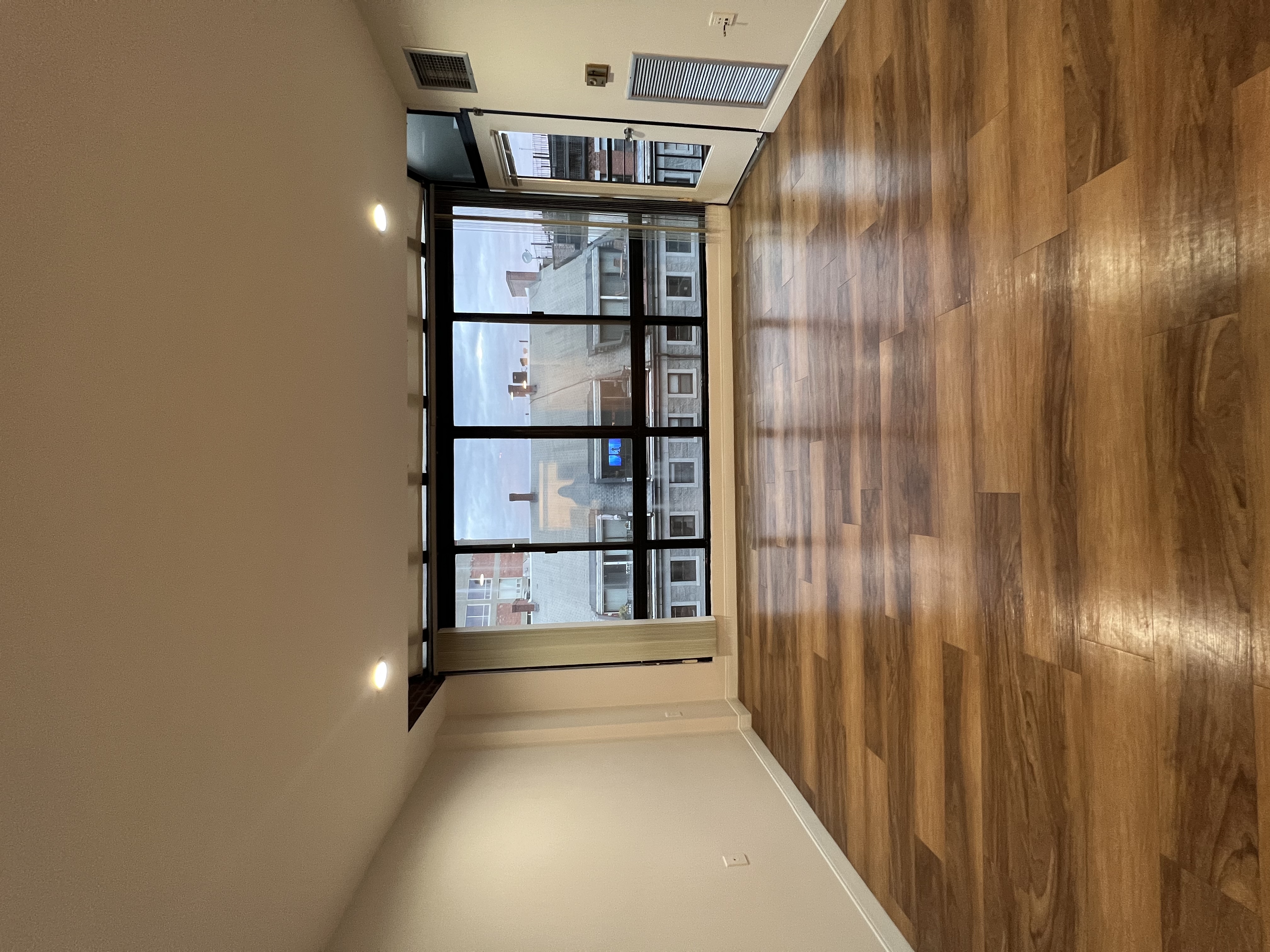 145 Commercial St, North End