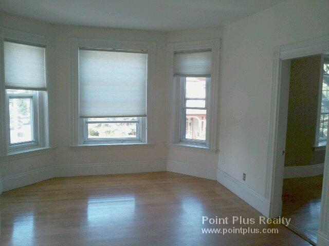 128 Magazine St, Cambridgeport