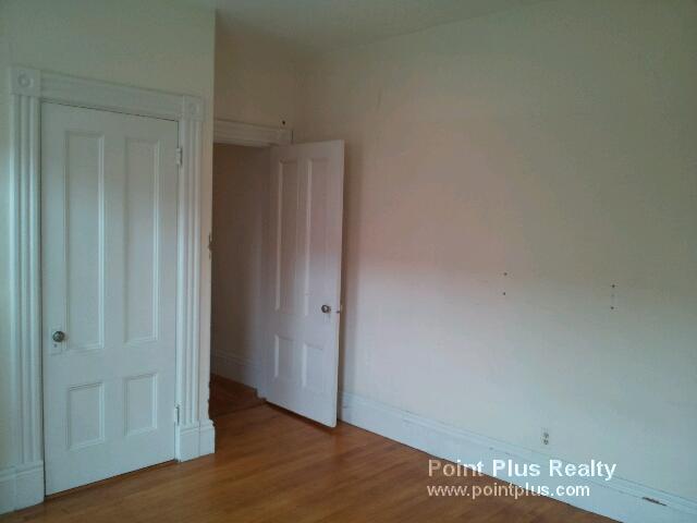 128 Magazine St, Cambridgeport