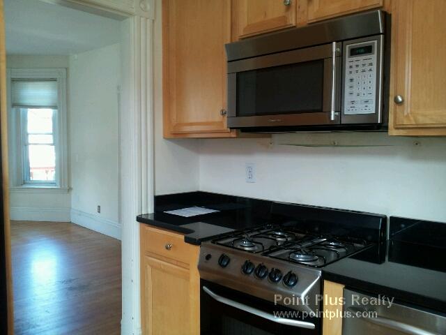 128 Magazine St, Cambridgeport