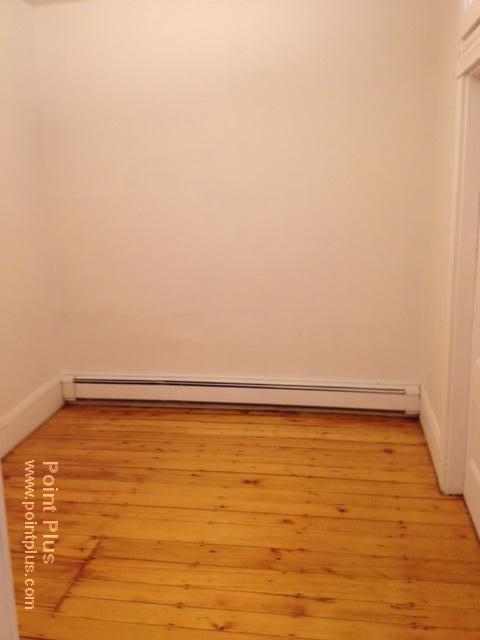 254 Windsor St, The Port