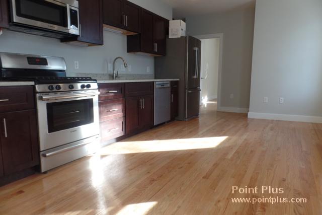 3 bed, 2 bath apartment for rent at 310 Western Ave Unit 3, Cambridgeport — photo 4 of 14