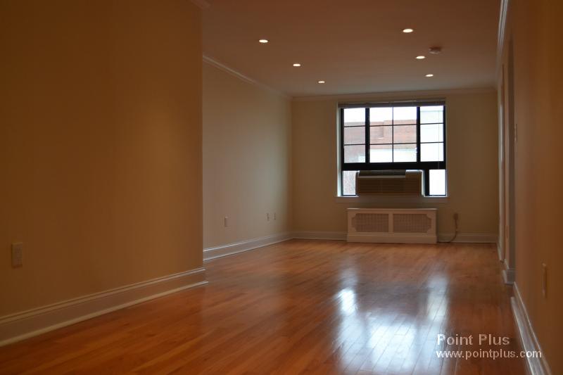 60 Brattle St, West Cambridge