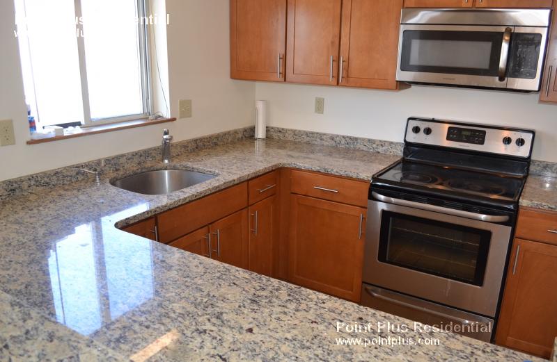 345 Franklin St, Riverside