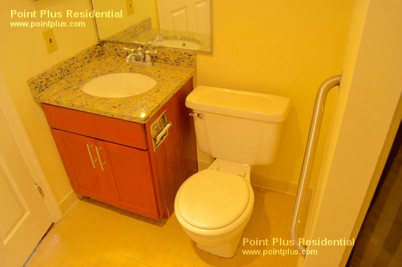 345 Franklin St, Riverside