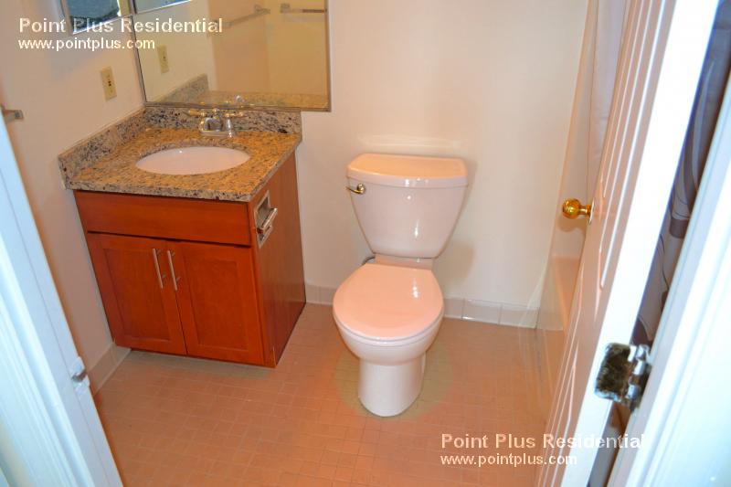 345 Franklin St, Riverside