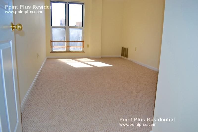 345 Franklin St, Riverside