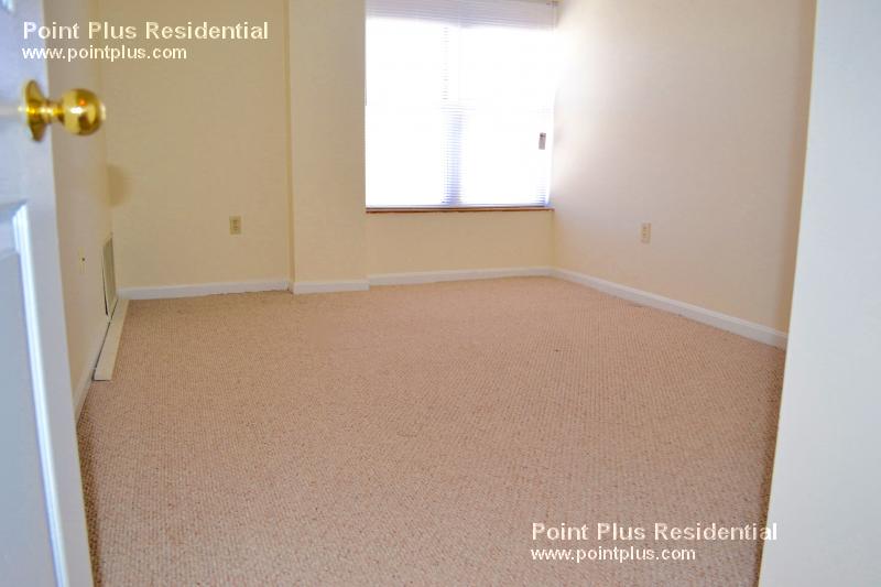 345 Franklin St, Riverside