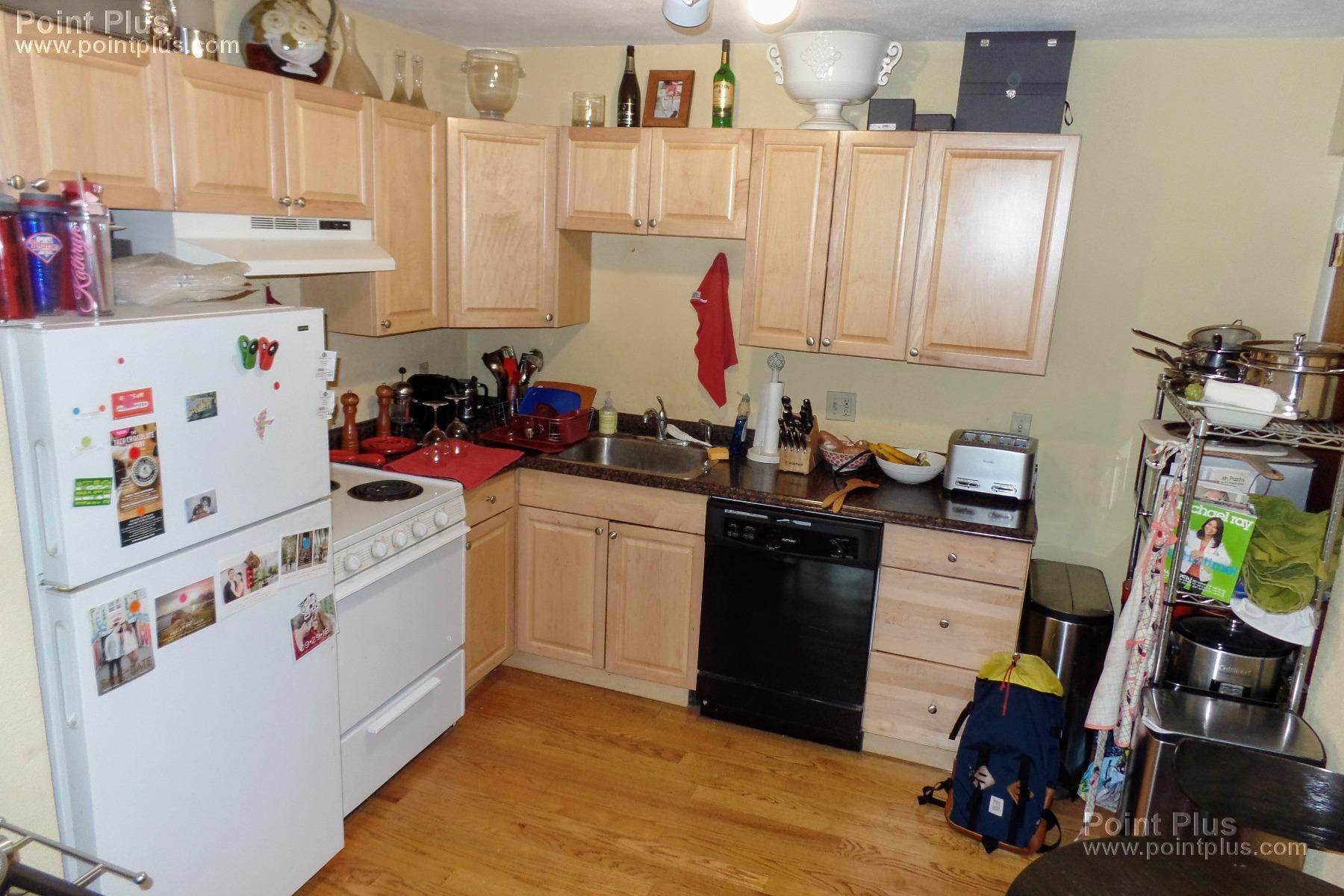 2 bed, 1 bath apartment for rent at 259 Summer St Unit 12, Somerville — photo 3 of 14