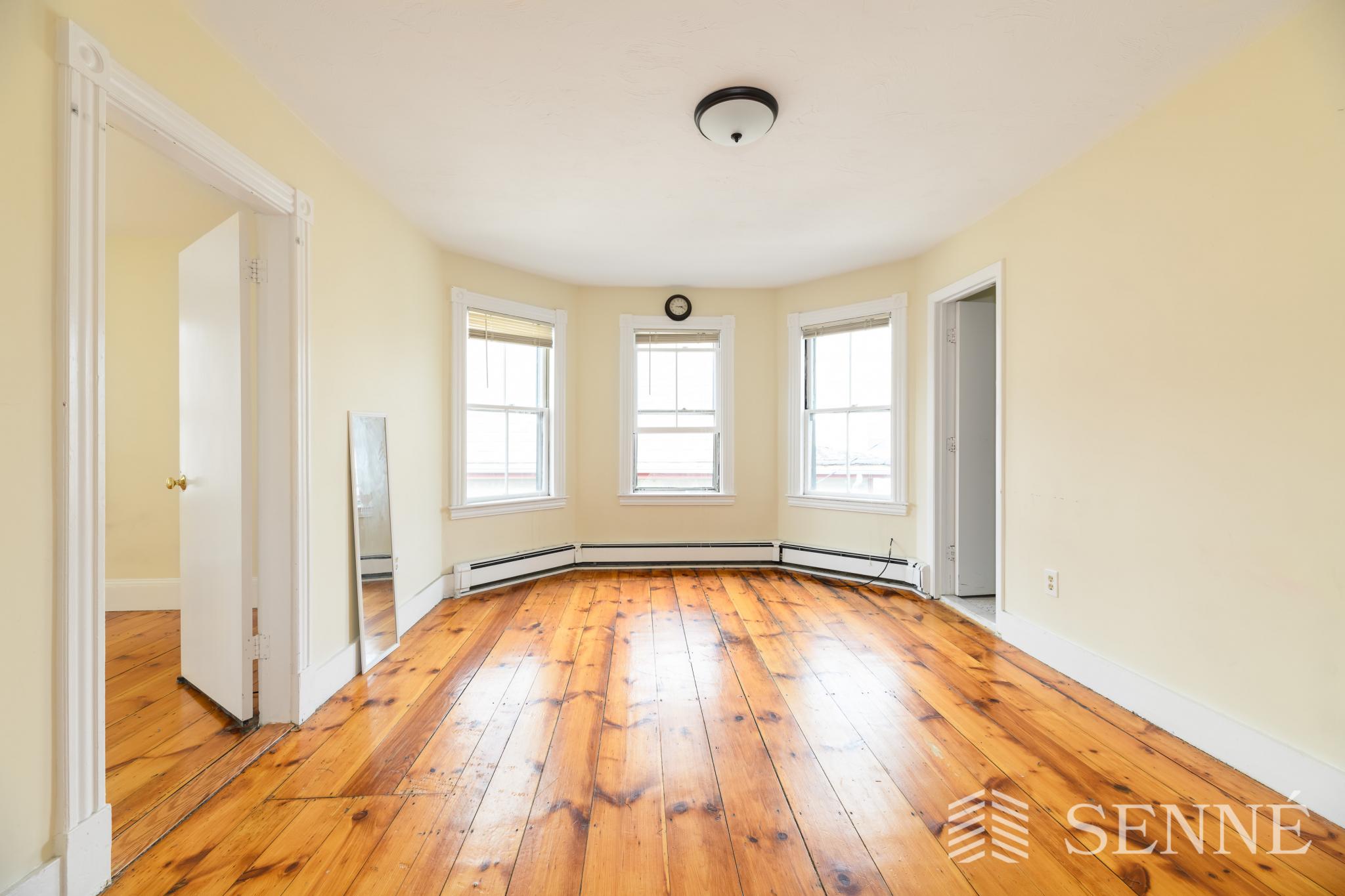 3 bed, 1 bath apartment for rent at 12 Kilby St Unit 3R, Prospect Hill — photo 6 of 11