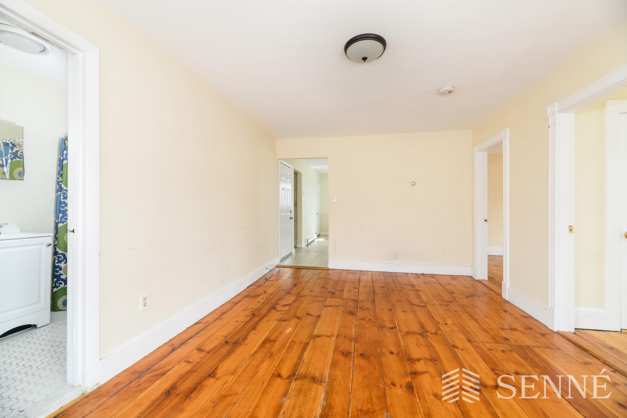 3 bed, 1 bath apartment for rent at 12 Kilby St Unit 3R, Prospect Hill — photo 7 of 11