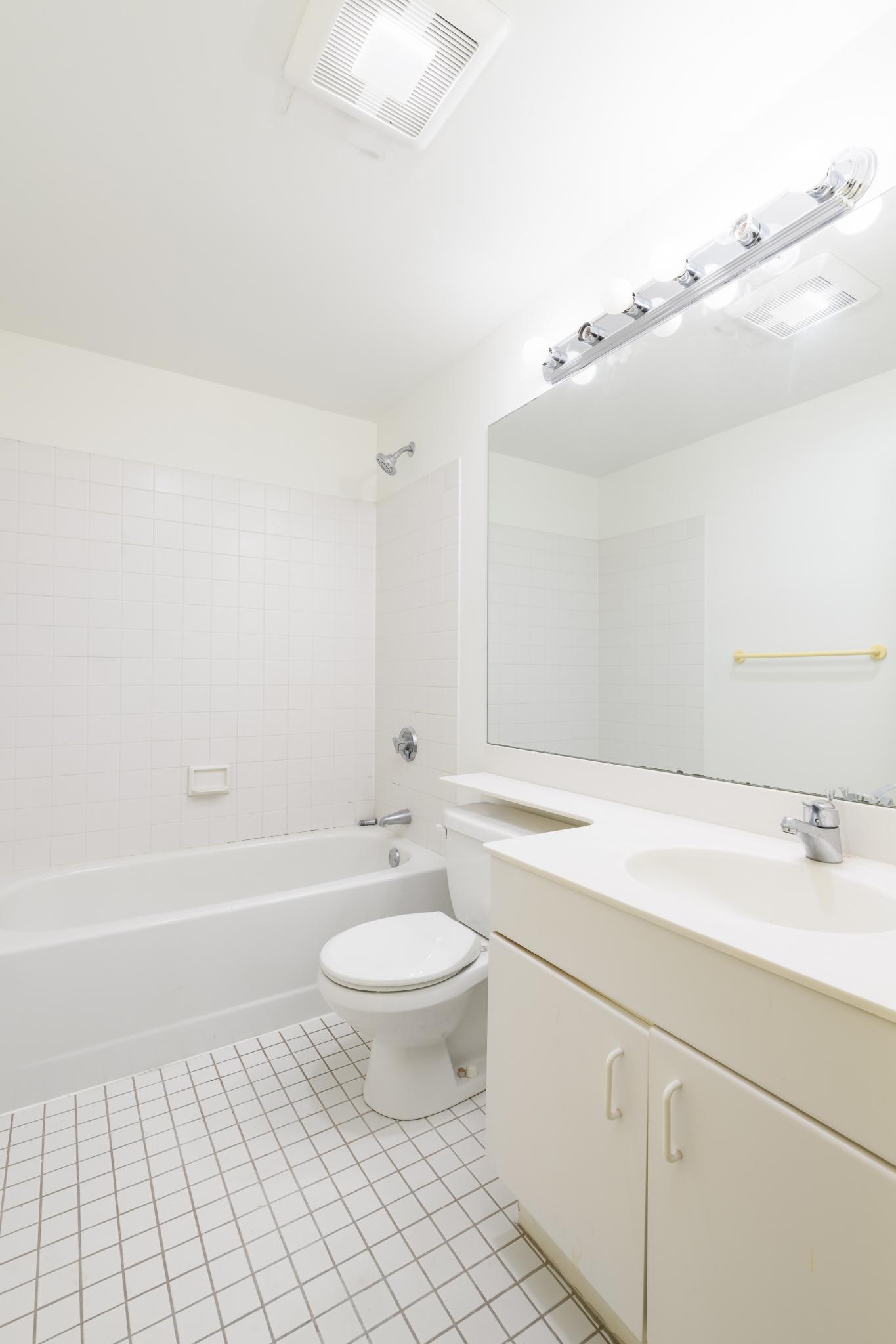 950 Massachusetts Ave, Harvard Square