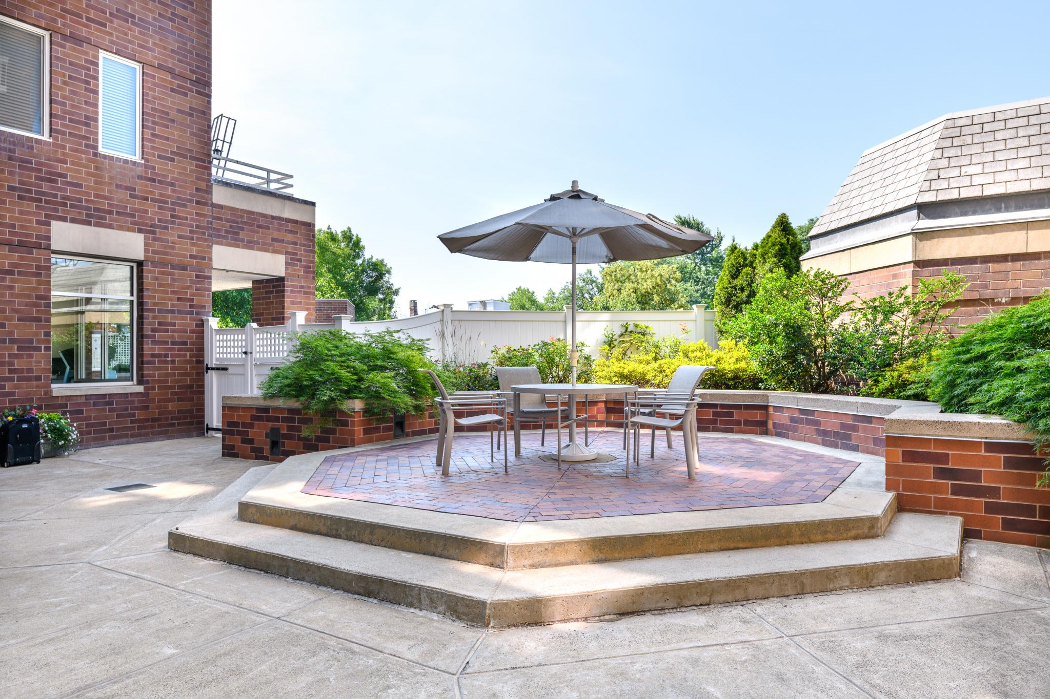 950 Massachusetts Ave, Harvard Square