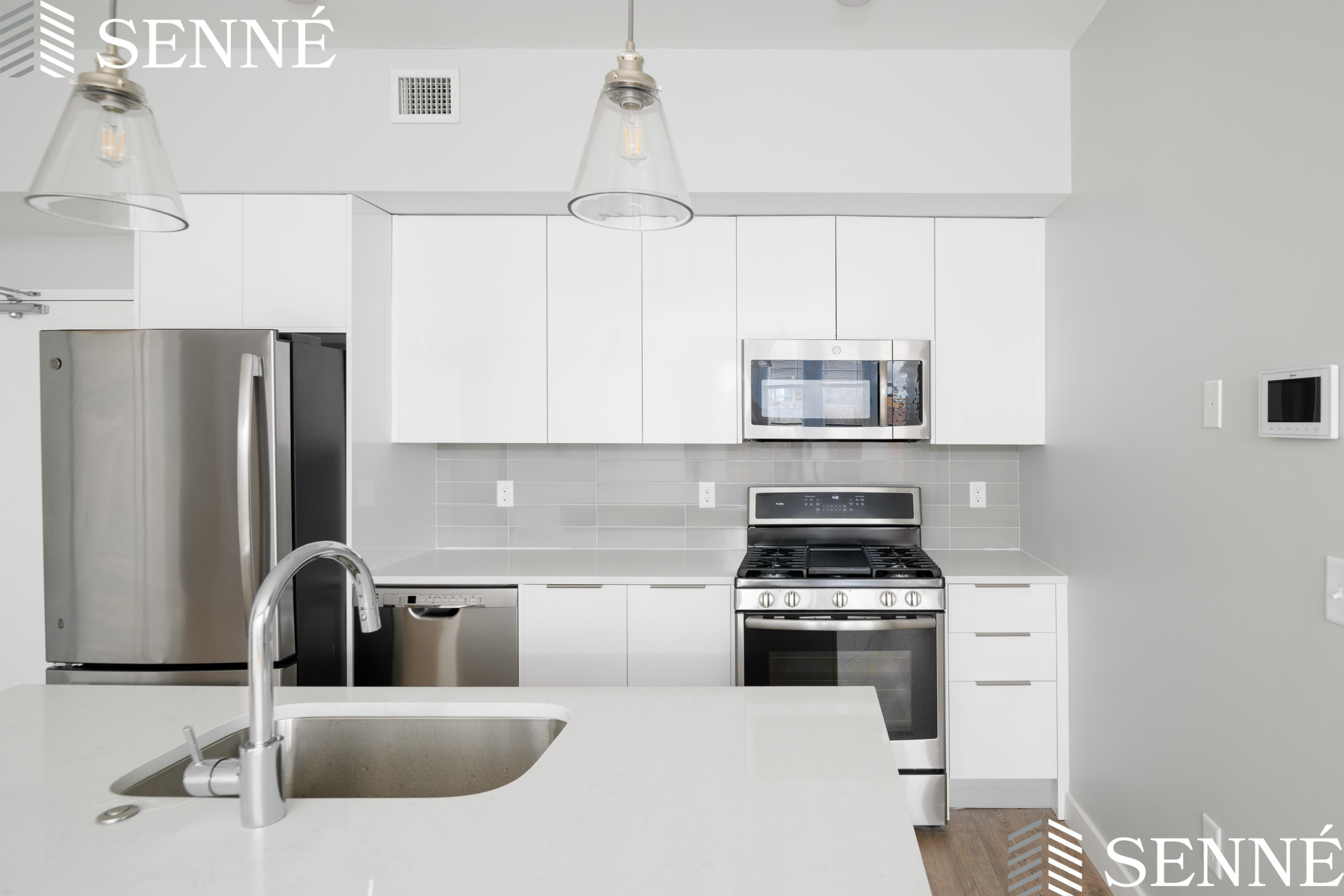 44 48 Medford St, Union Square