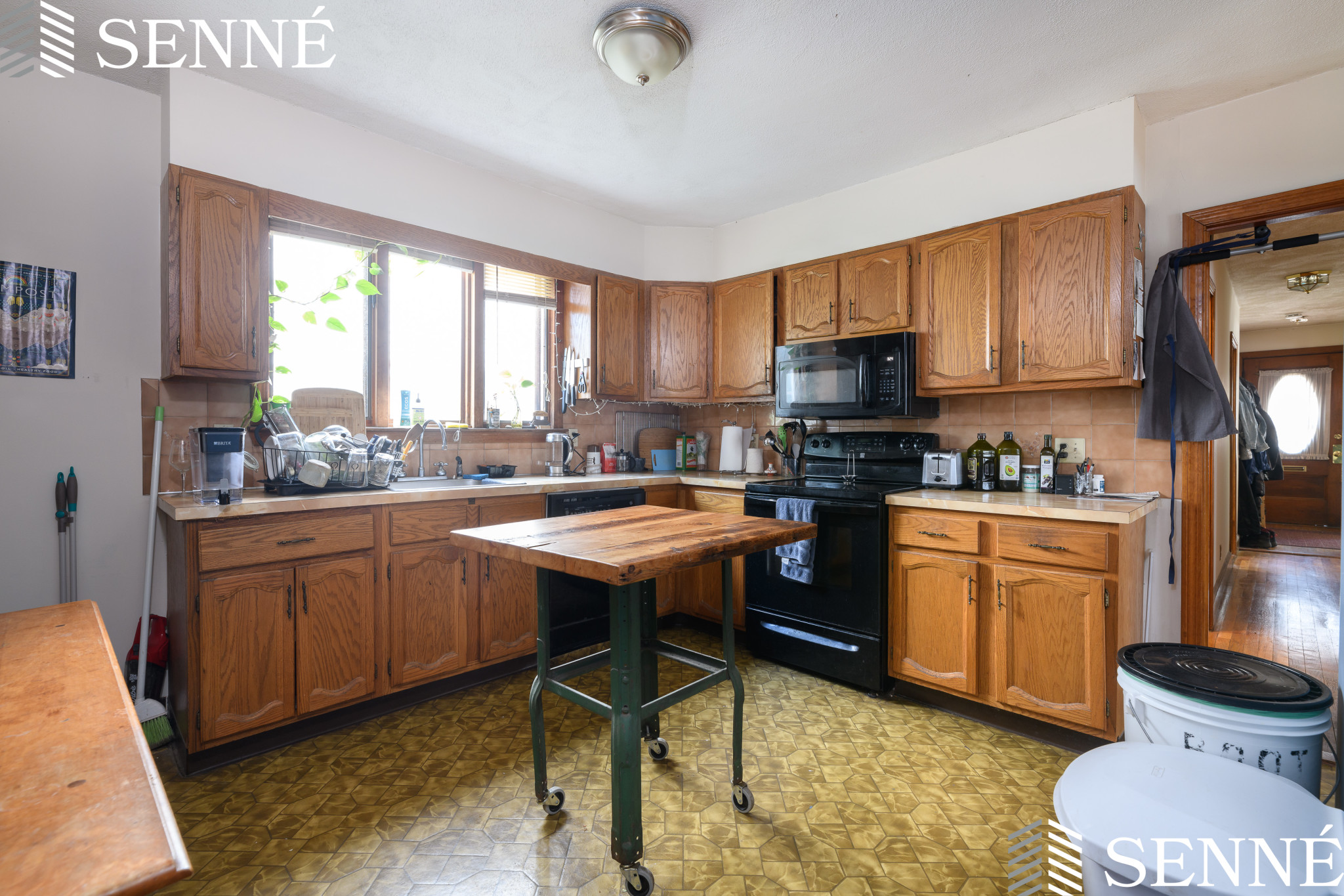 3 bed, 1 bath apartment for rent at 26 Adrian St Unit 1, Somerville — photo 6 of 12