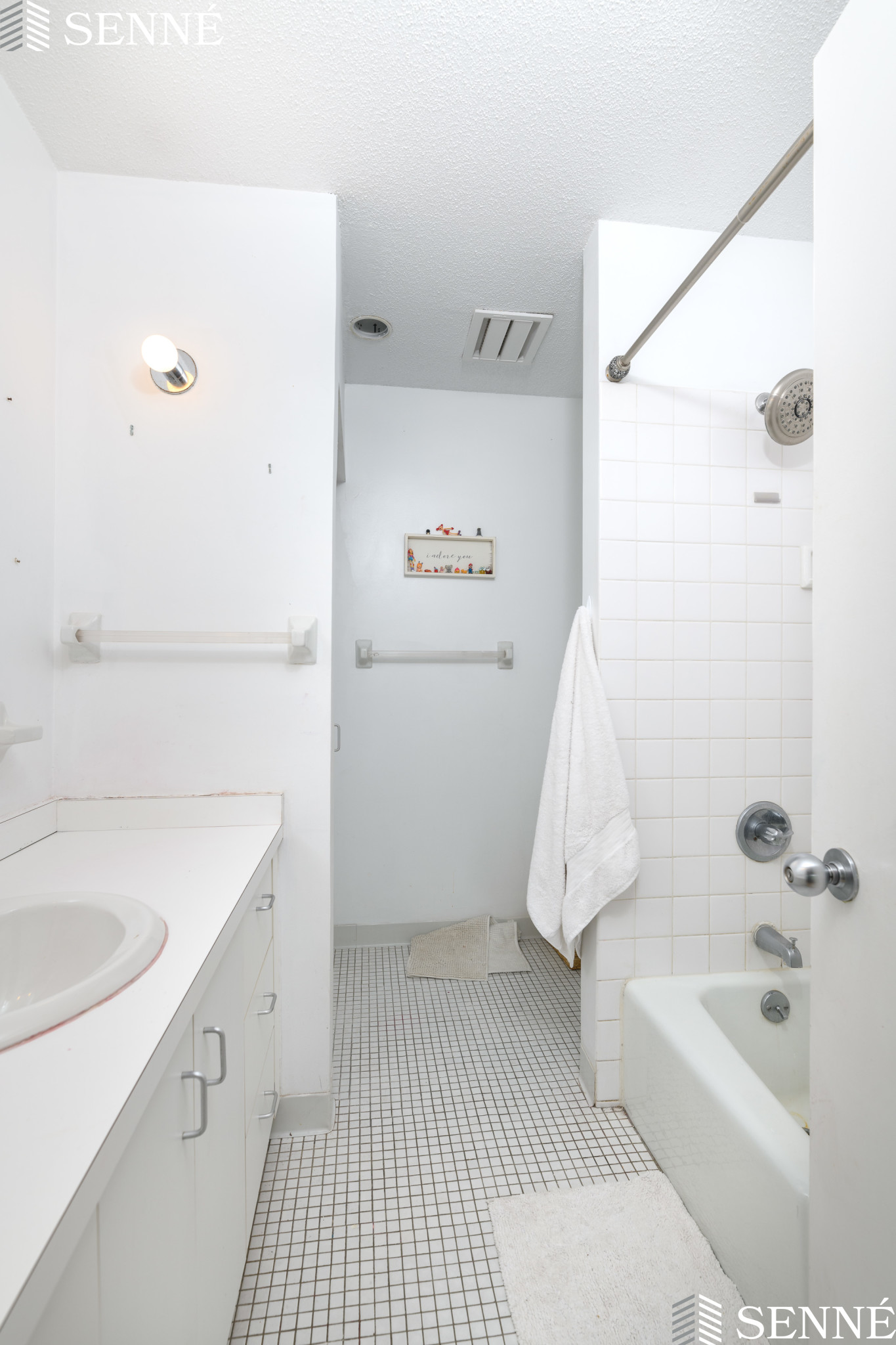 42 Fresh Pond Pl, West Cambridge