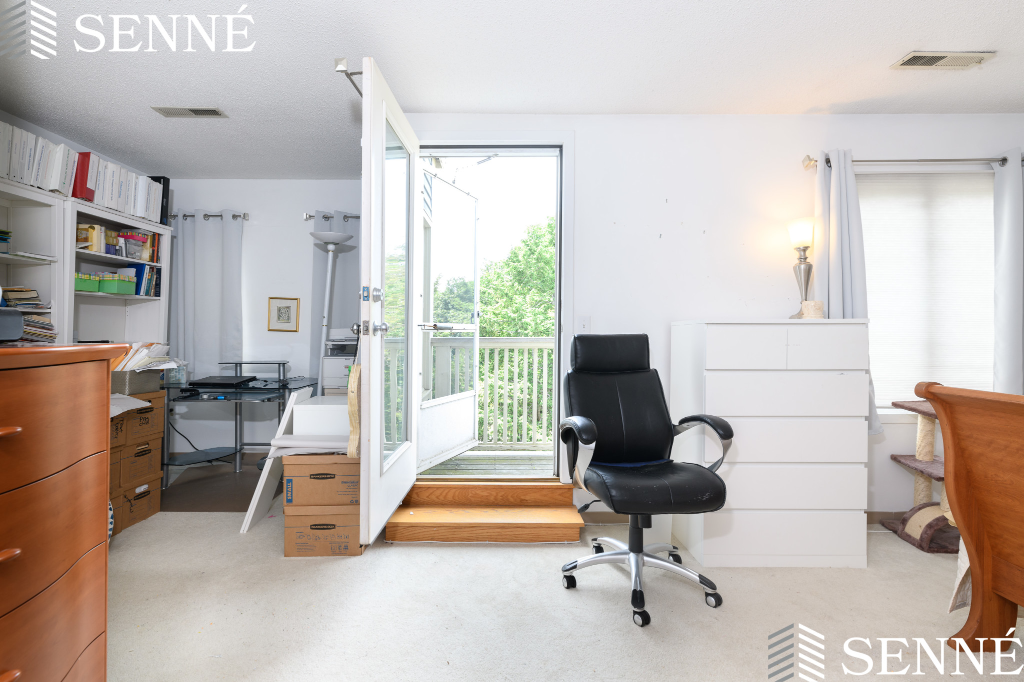 42 Fresh Pond Pl, West Cambridge