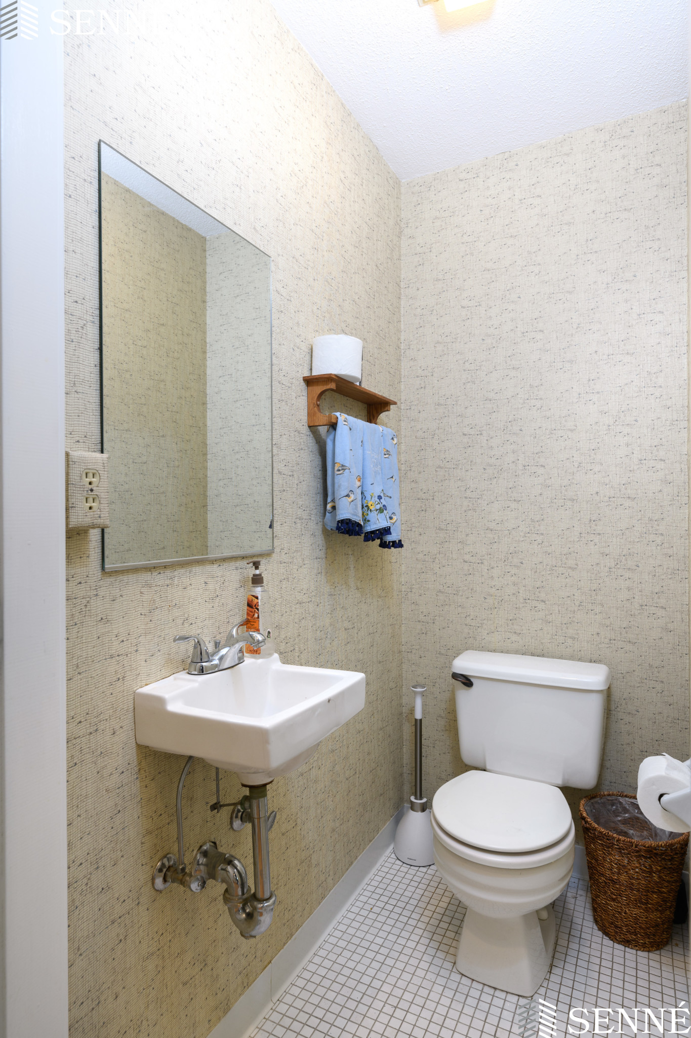 42 Fresh Pond Pl, West Cambridge