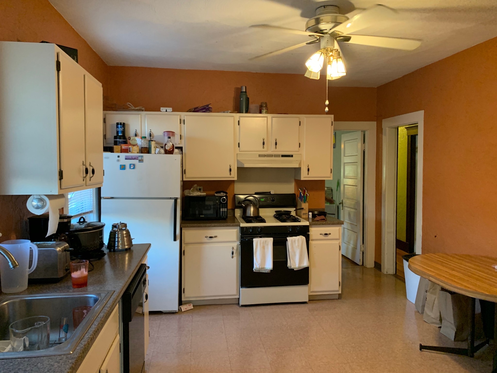 3 bed, 1 bath apartment for rent at 187 Broadway Unit 3, Somerville — photo 3 of 11