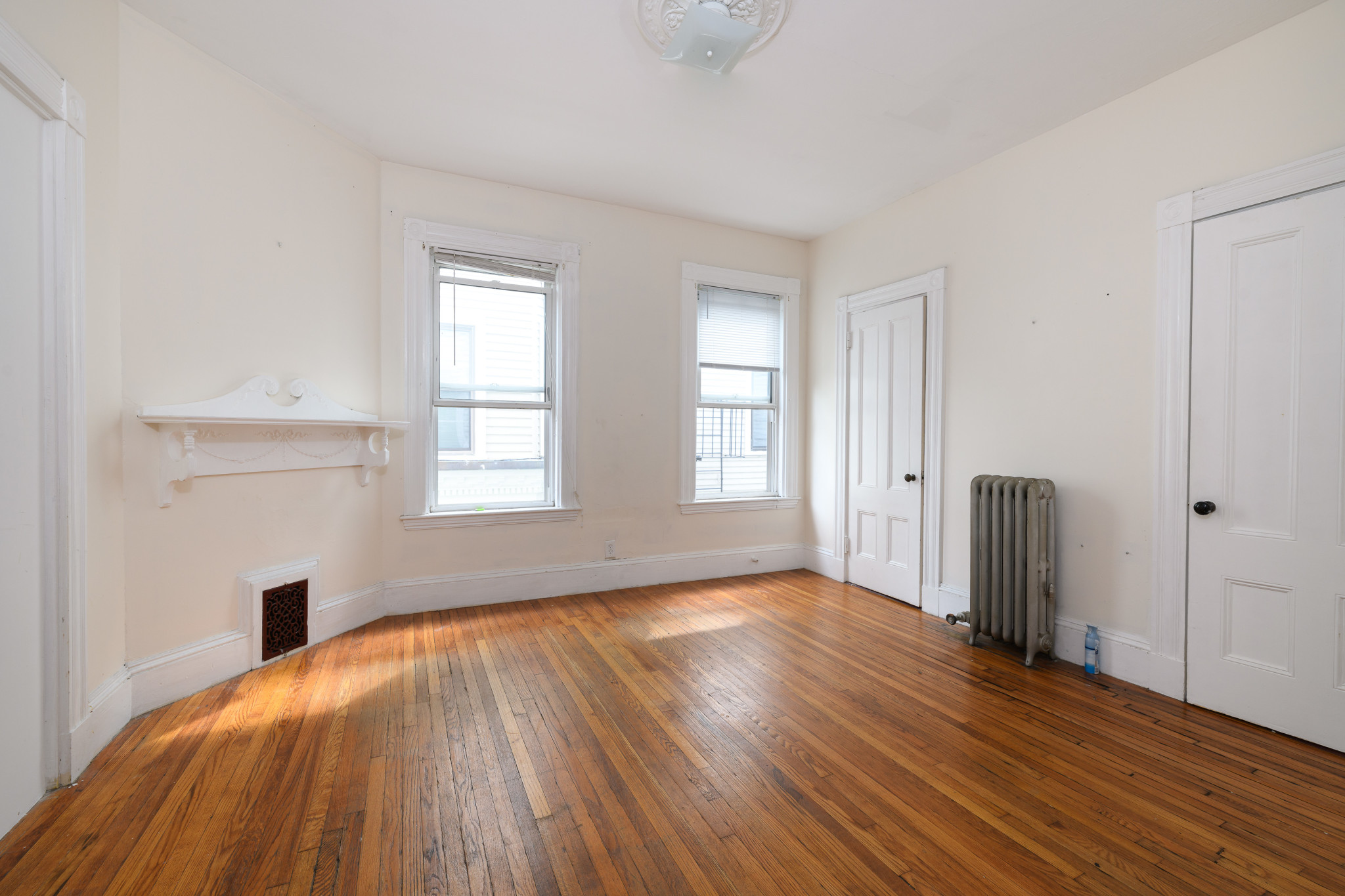 19 Trowbridge St, Harvard Square