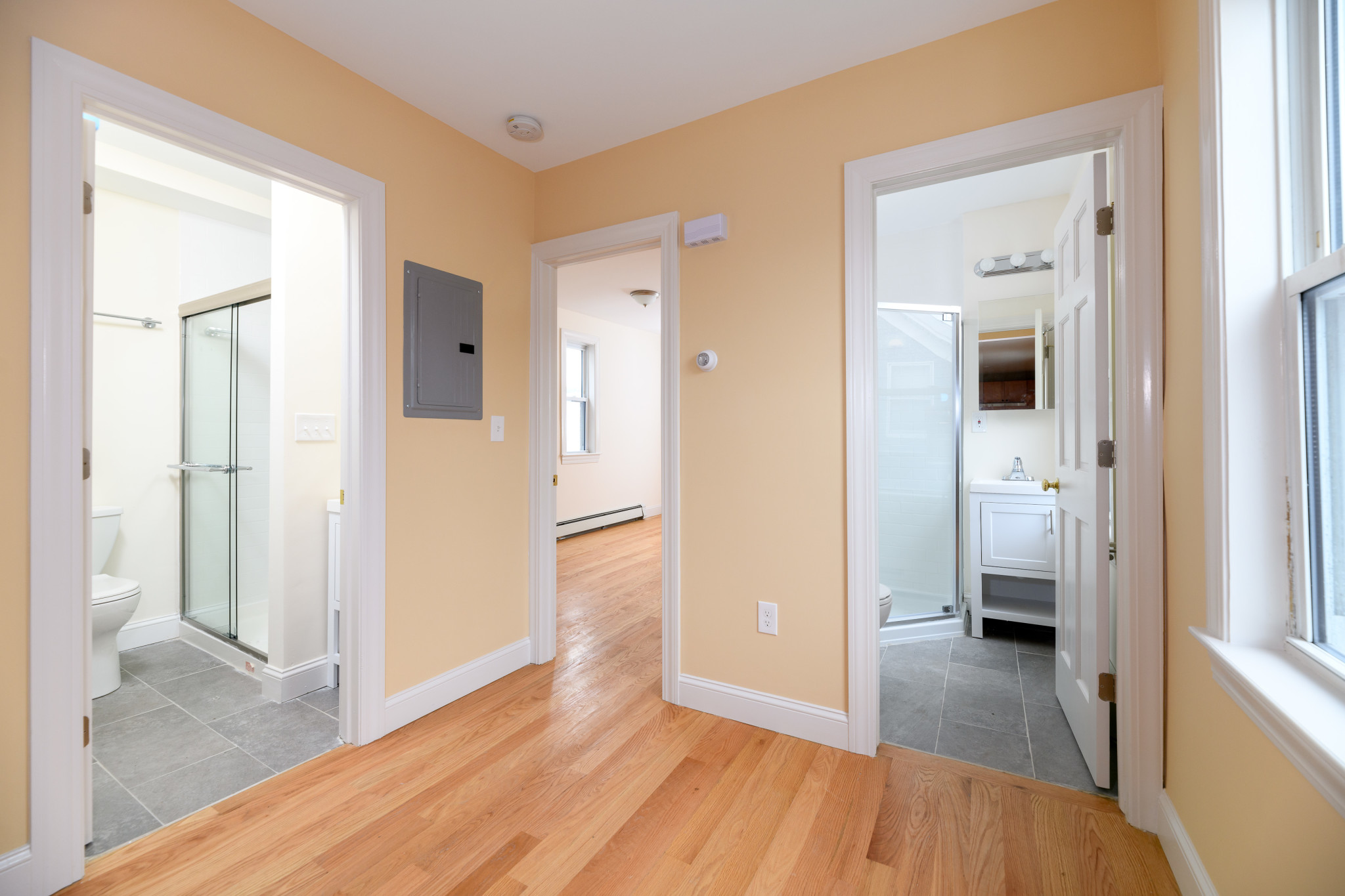 4 bed, 2 bath apartment for rent at 303 Hurley Unit 2, Cambridge — photo 5 of 11