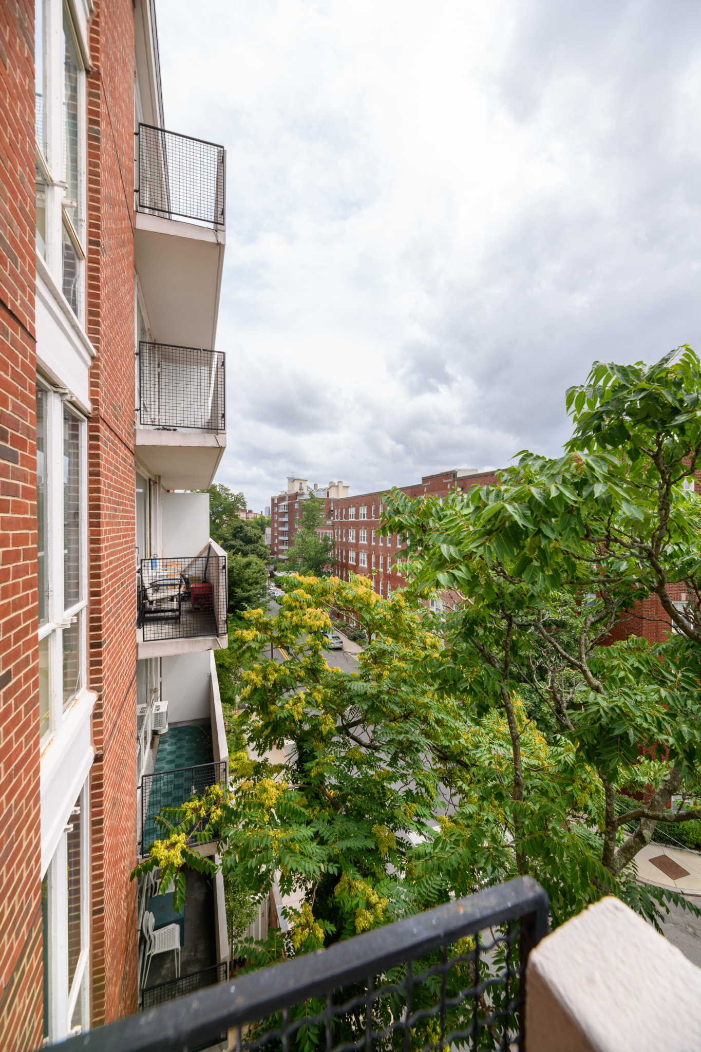 1 bed, 1 bath apartment for rent at 29 Concord Ave Unit 611, Cambridge — photo 7 of 10