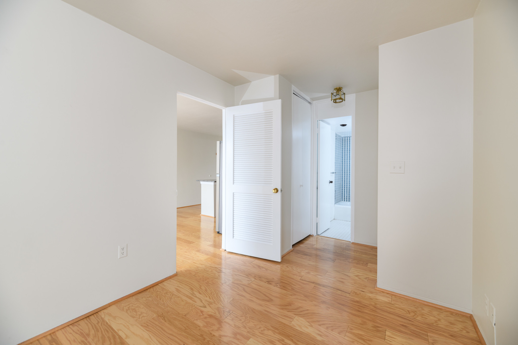1 bed, 1 bath apartment for rent at 29 Concord Ave Unit 611, Cambridge — photo 4 of 10