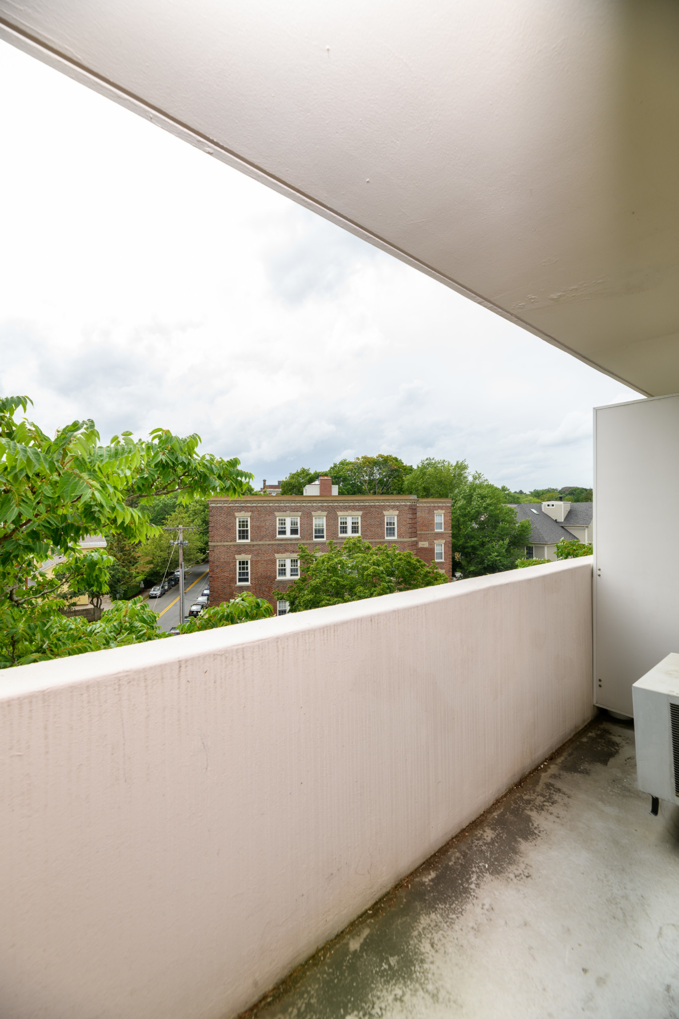 1 bed, 1 bath apartment for rent at 29 Concord Ave Unit 611, Cambridge — photo 6 of 10