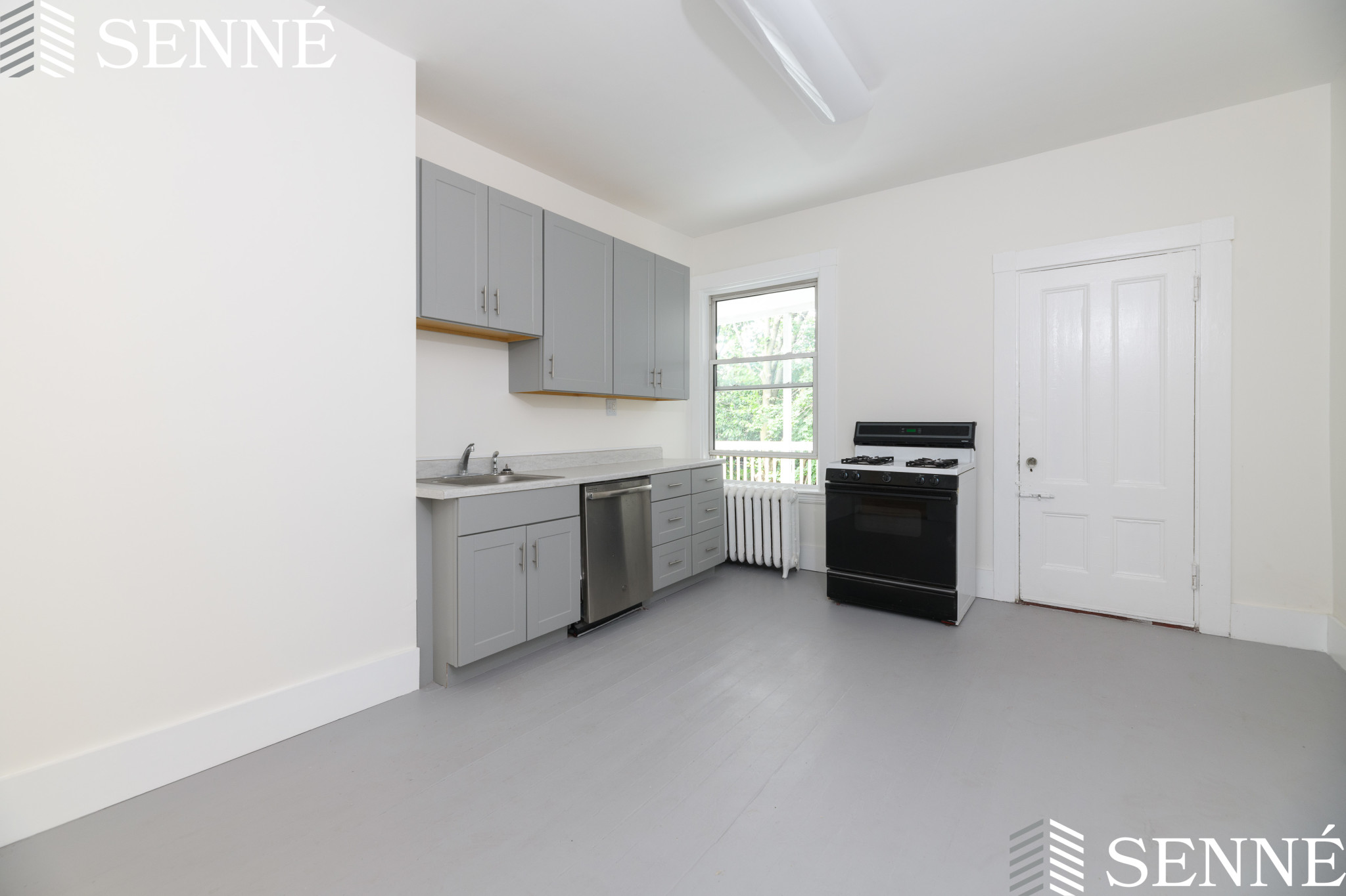 4 bed, 1 bath apartment for rent at 19 Trowbridge Unit 5, Cambridge — photo 4 of 13