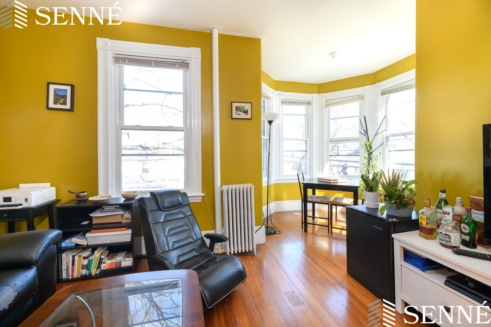 4 bed, 1 bath apartment for rent at 58 Walnut St Unit 3, Somerville — photo 5 of 13