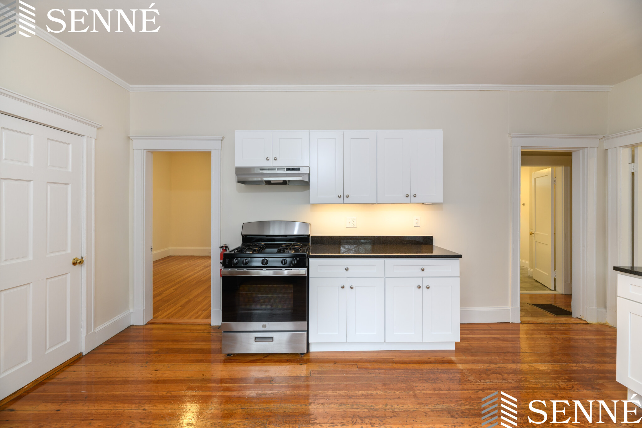 4 bed, 1.5 bath apartment for rent at 19 Buckingham St Unit 1, Somerville — photo 2 of 16