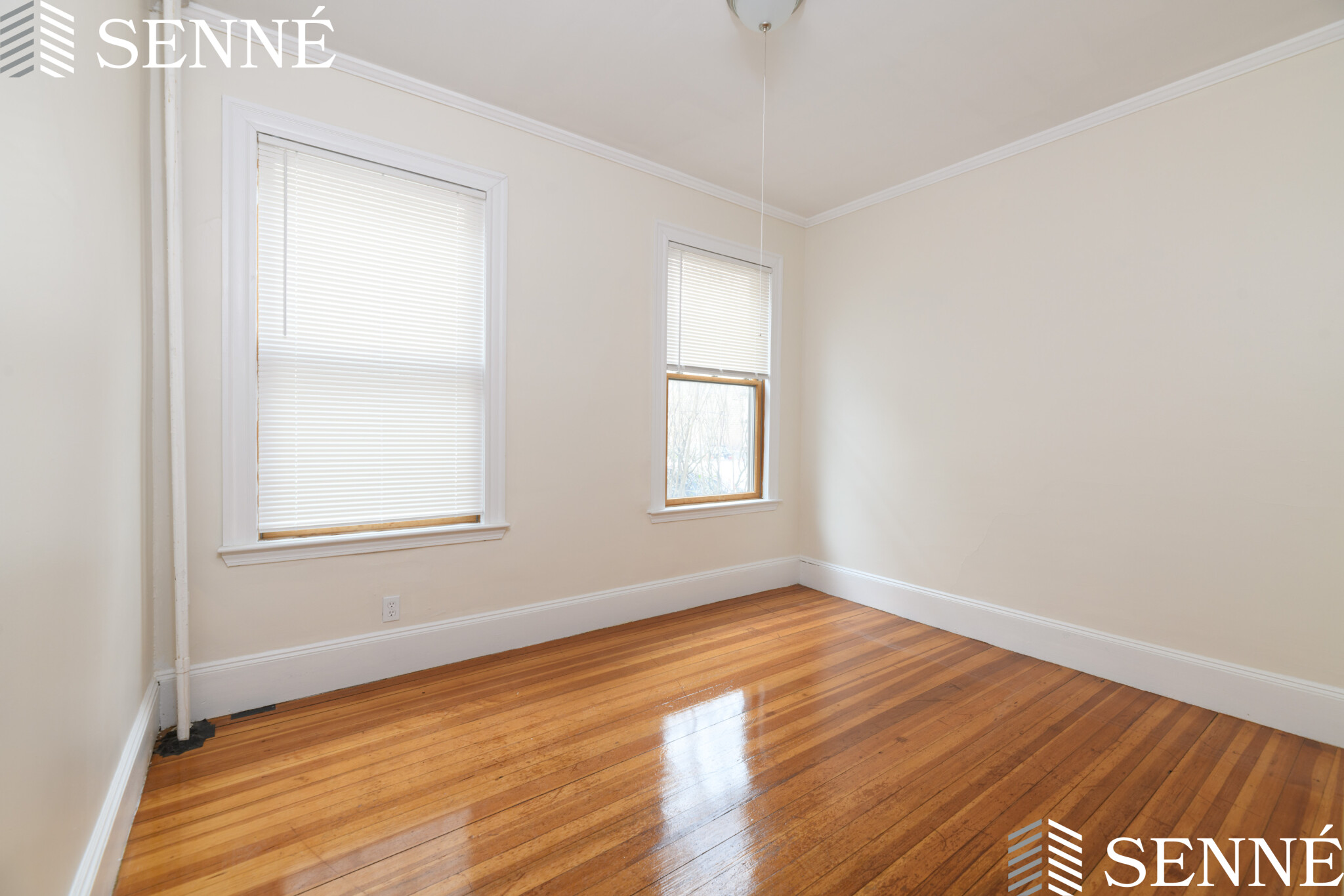 4 bed, 1.5 bath apartment for rent at 19 Buckingham St Unit 1, Somerville — photo 8 of 16