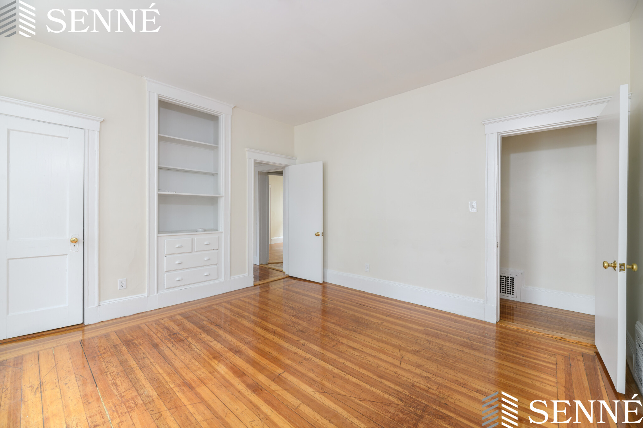 4 bed, 1.5 bath apartment for rent at 19 Buckingham St Unit 1, Somerville — photo 6 of 16