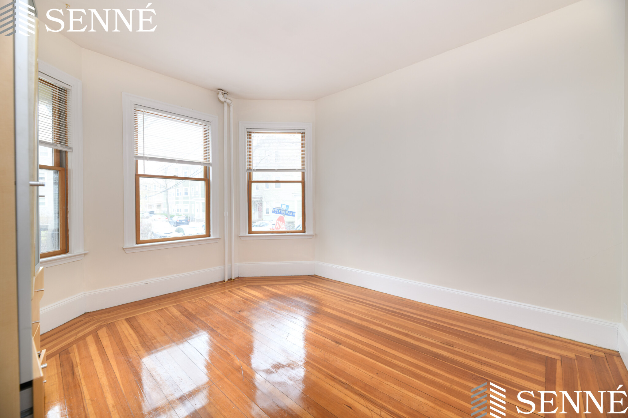 4 bed, 1.5 bath apartment for rent at 19 Buckingham St Unit 1, Somerville — photo 9 of 16