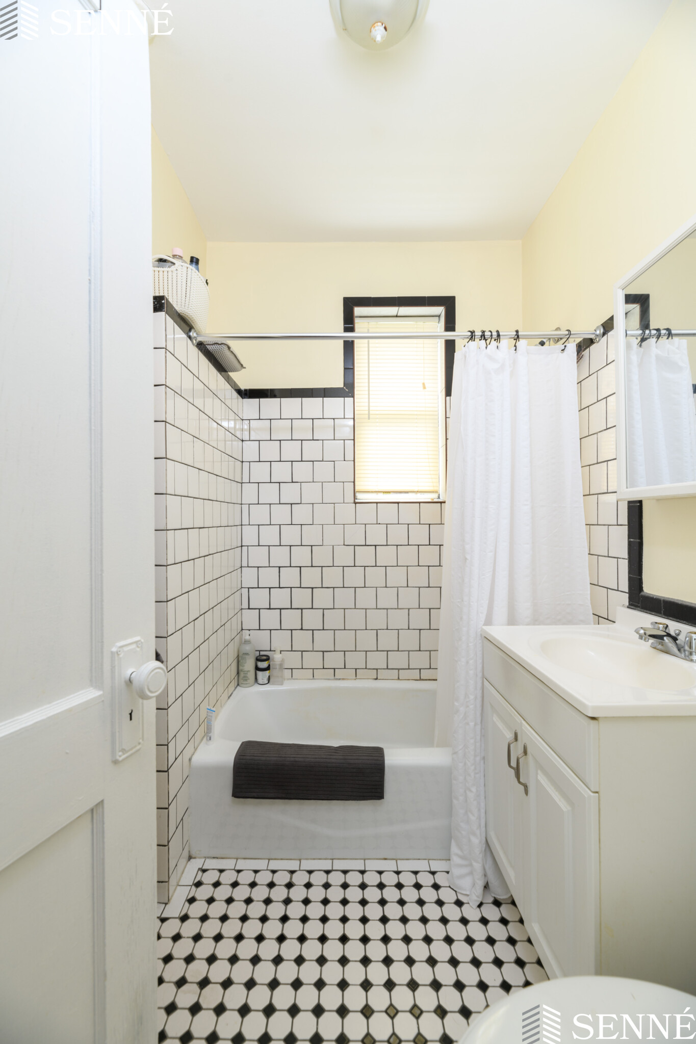 5 Sherborn Ct, Medford