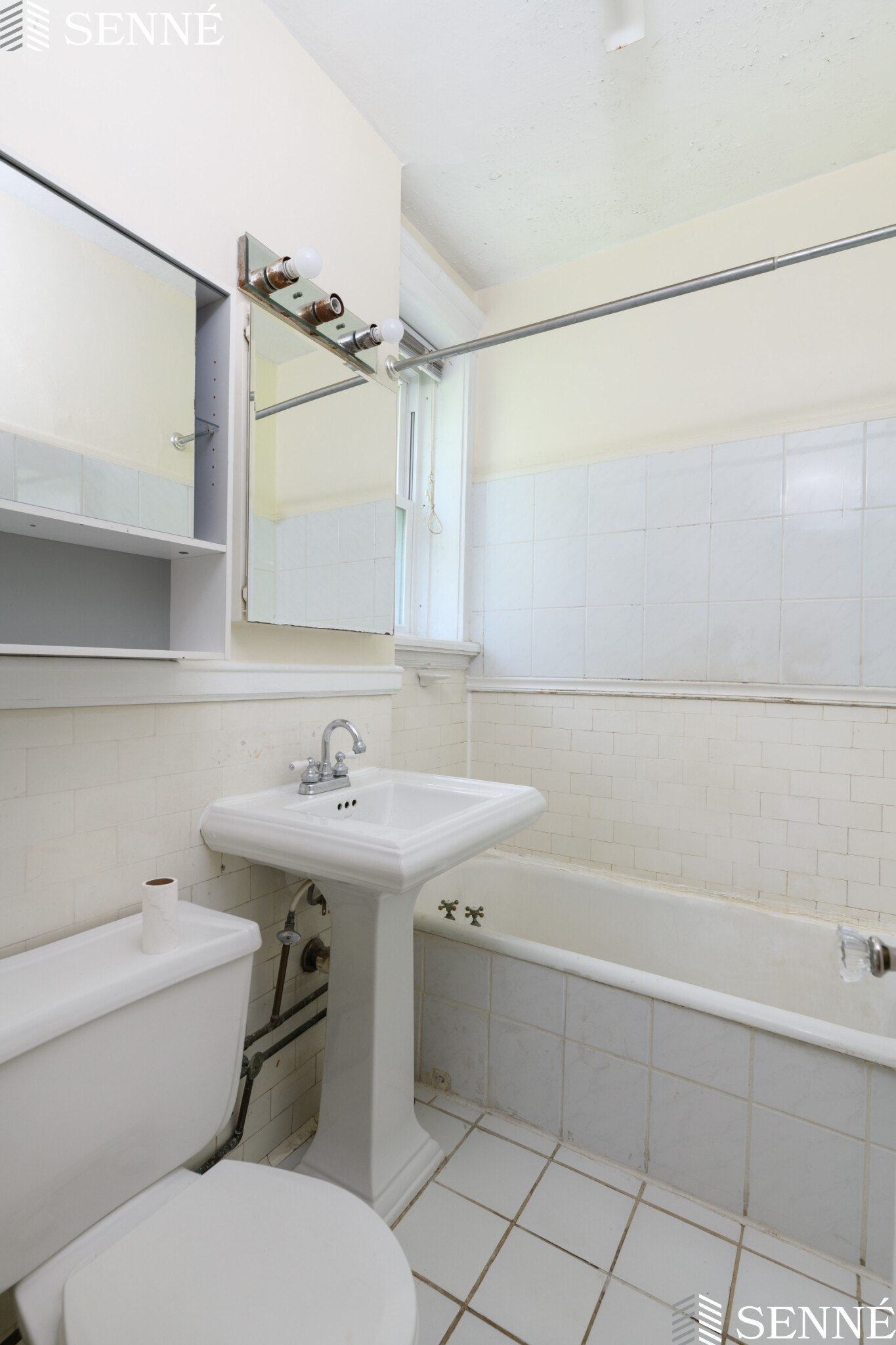 1 bed, 1 bath apartment for rent at 30 Jamaicaway Unit 12, Boston — photo 6 of 9