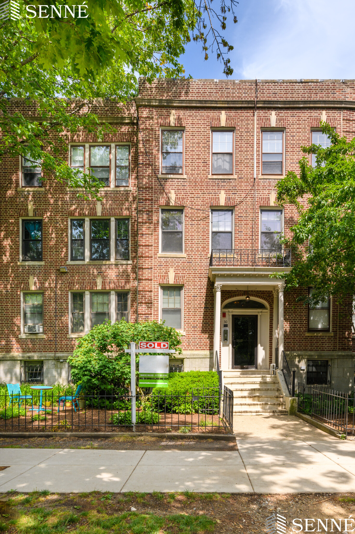 1 bed, 1 bath apartment for rent at 30 Jamaicaway Unit 12, Boston — photo 8 of 9