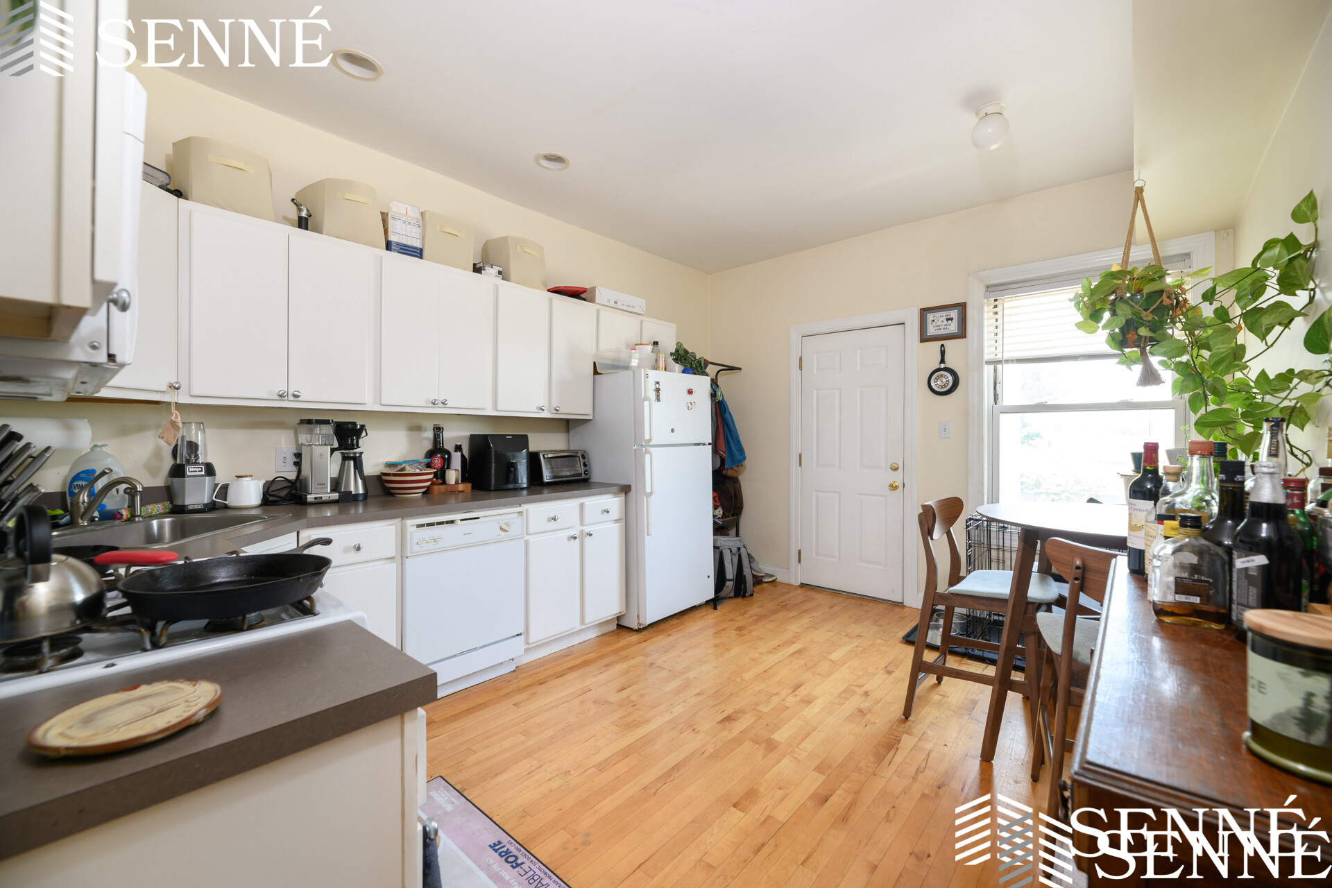 2 bed, 1 bath apartment for rent at 256 Somerville Ave Unit 2, Somerville — photo 1 of 13