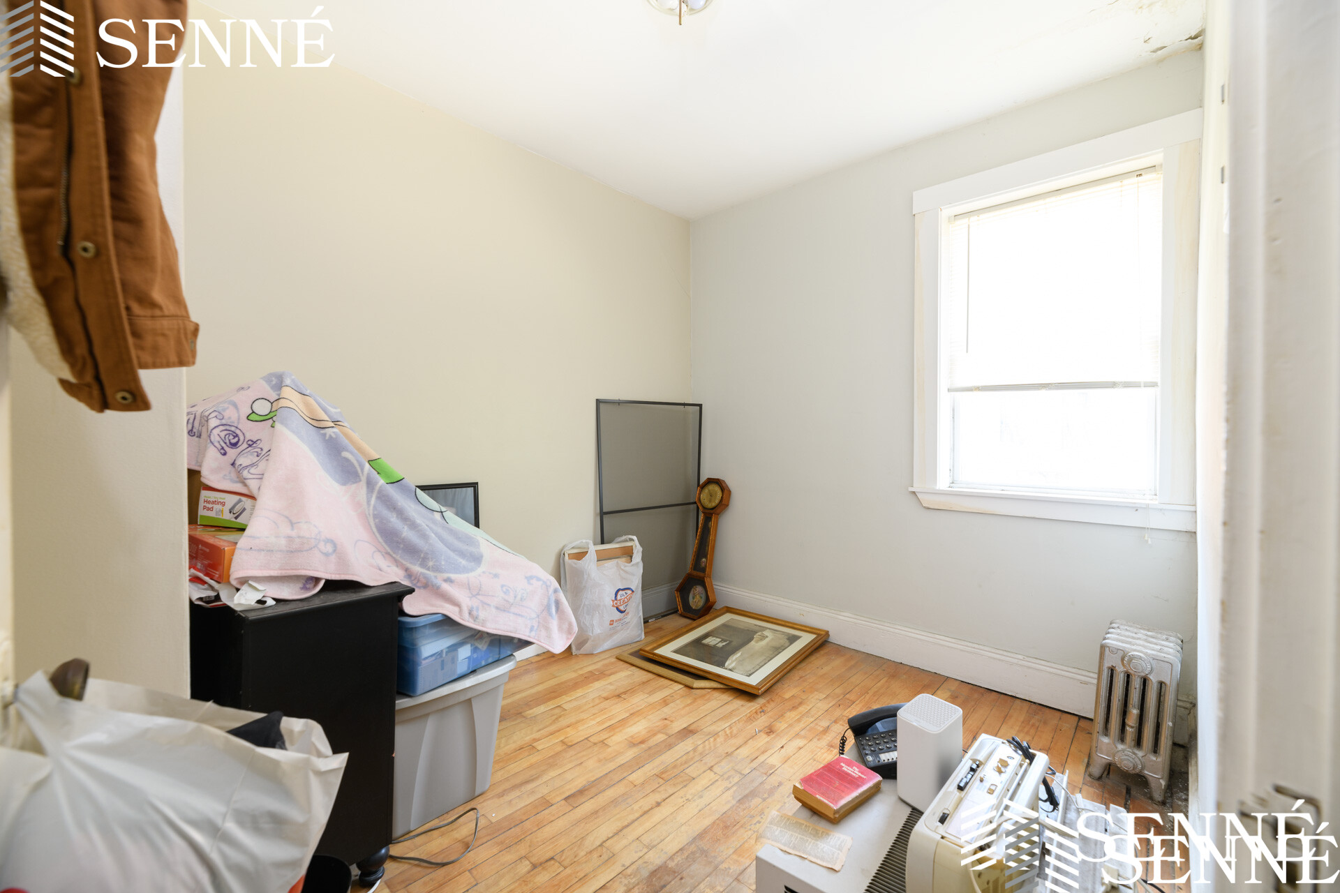 6 Sherborn Ct, Winter Hill