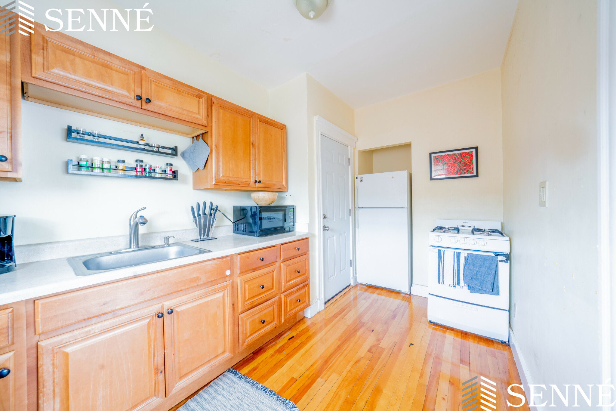 465 Broadway, Medford