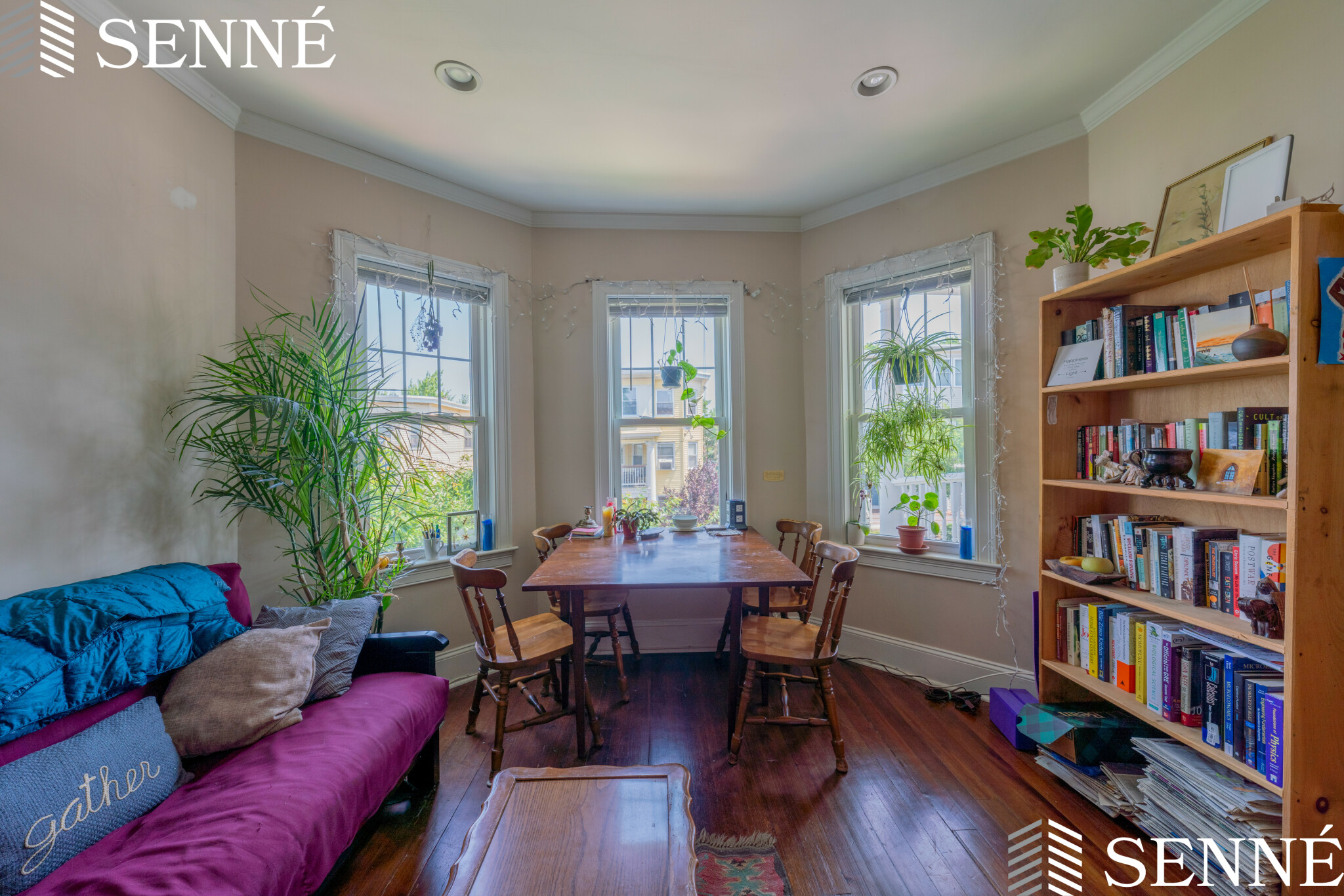 47 Iffley Rd, Jamaica Plain