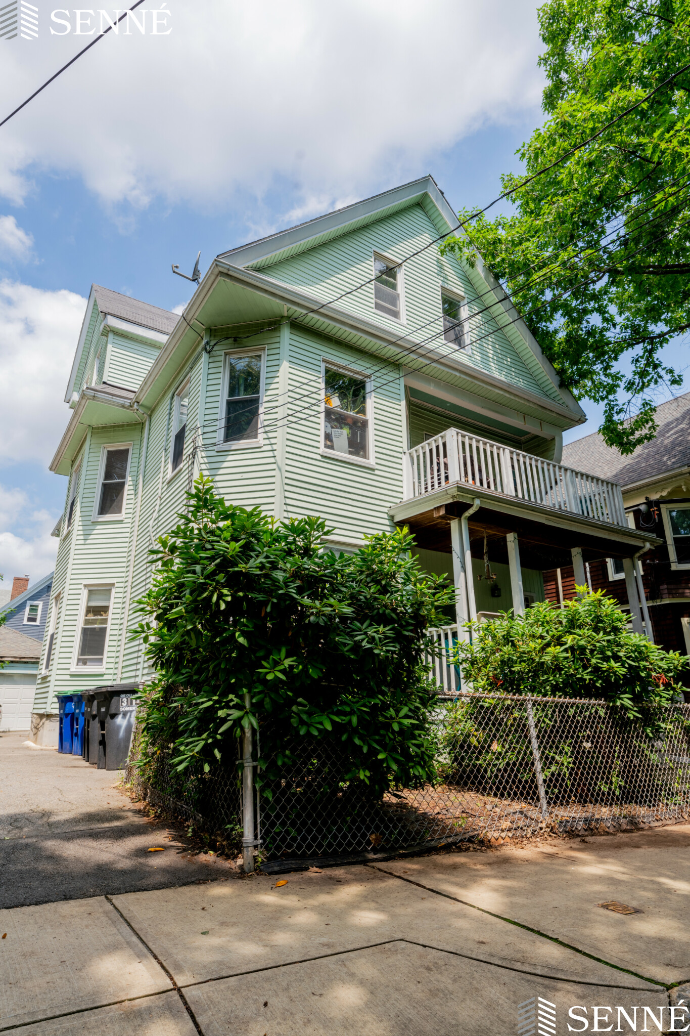 5 bed, 2 bath apartment for rent at 44 Banks Unit 2, Somerville — photo 8 of 9