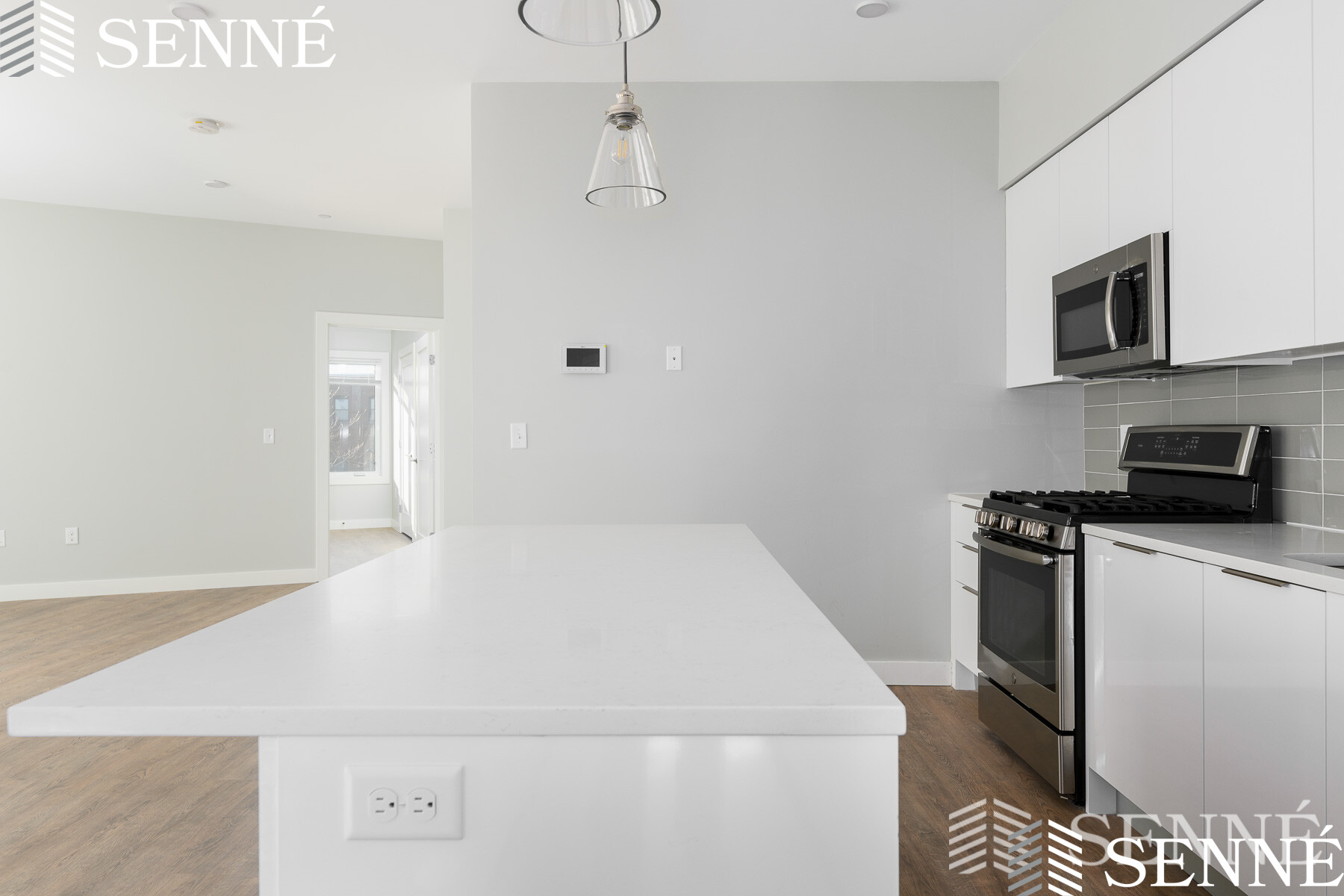 44 Medford St, Magoun Square