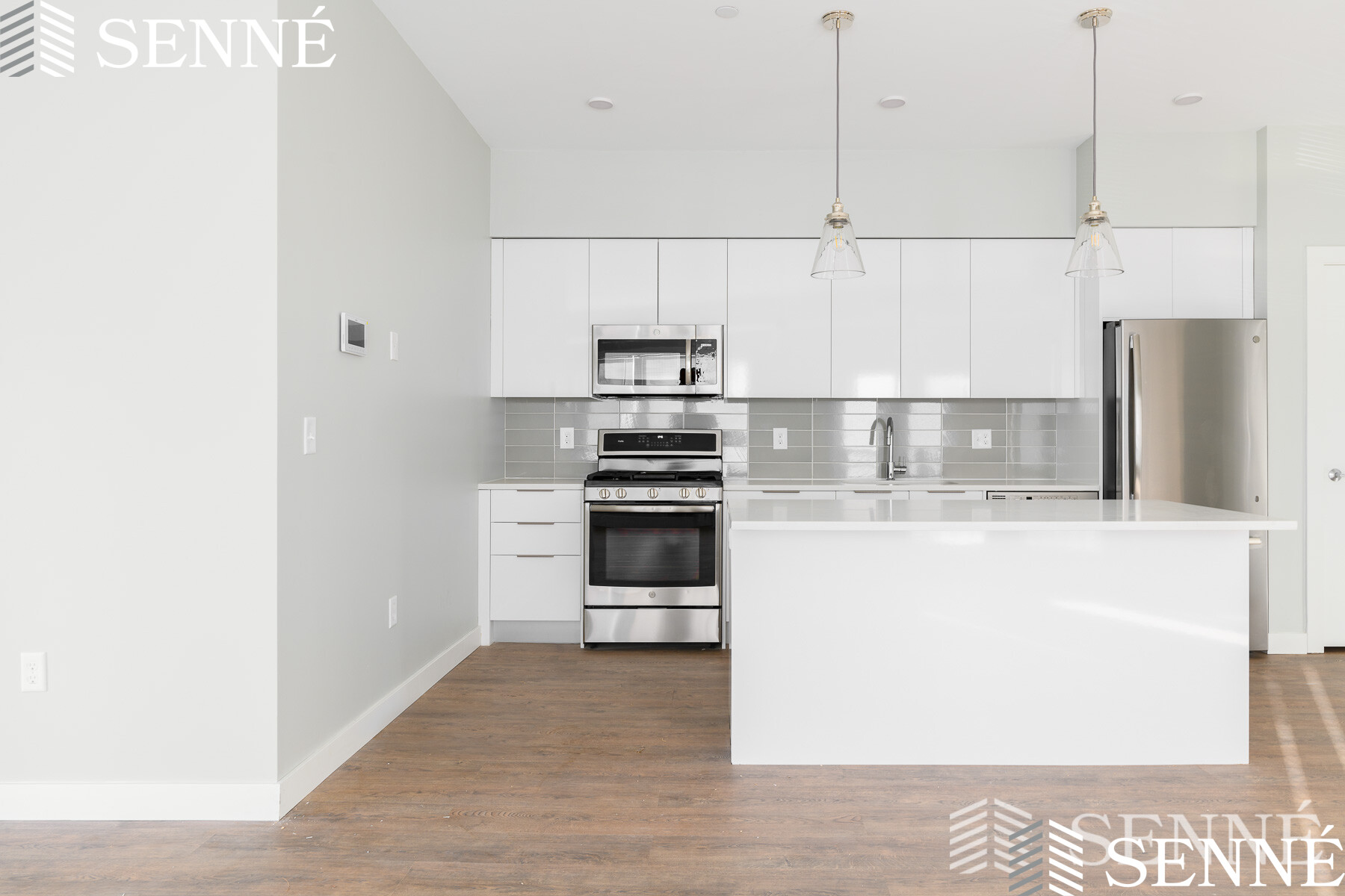 44 Medford St, Magoun Square