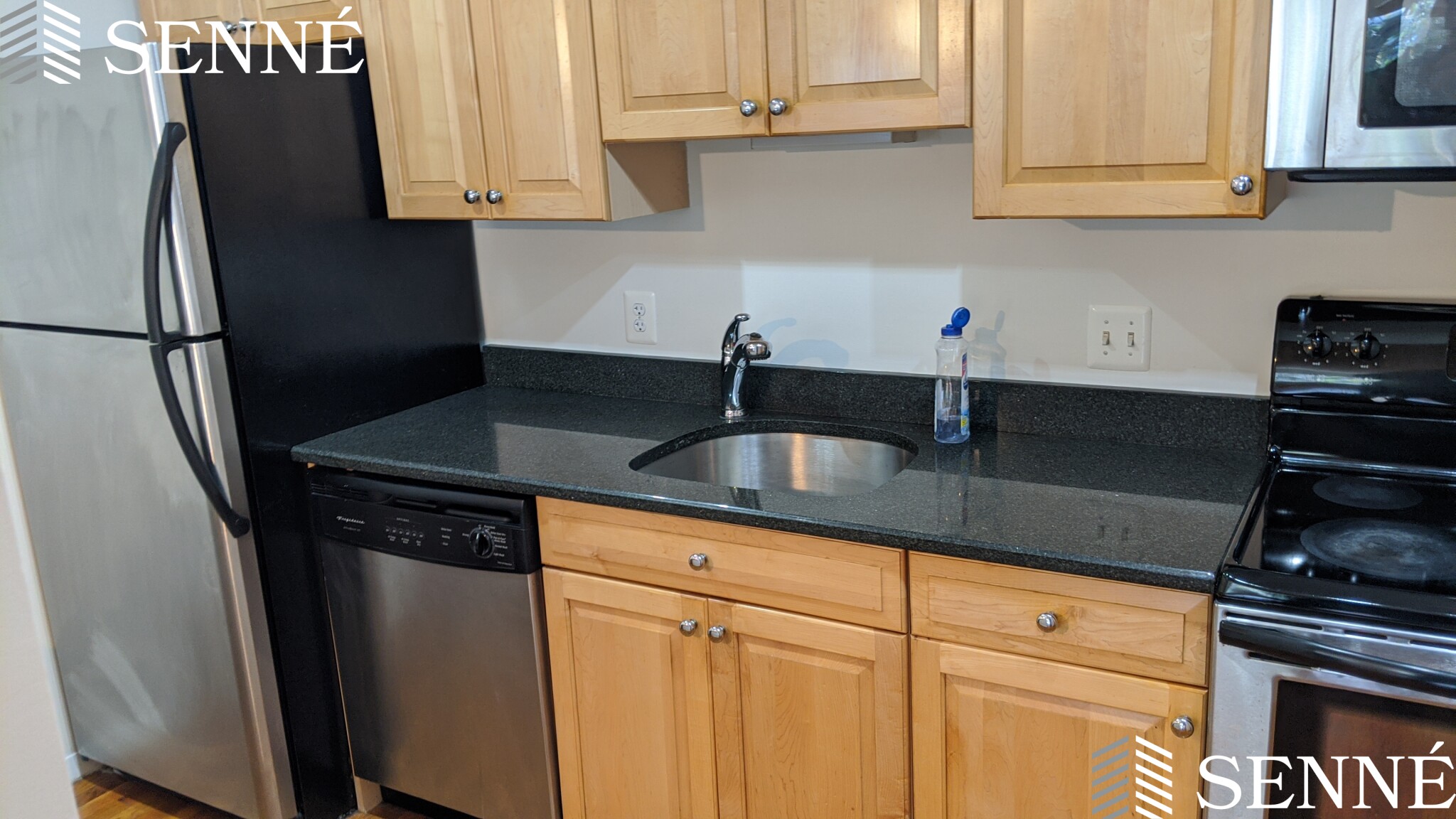 22 Laurel St, Union Square