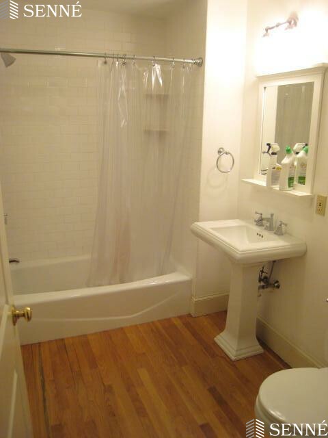 1 bed, 1 bath apartment for rent at 117 Columbia St, Central Square — photo 5 of 6