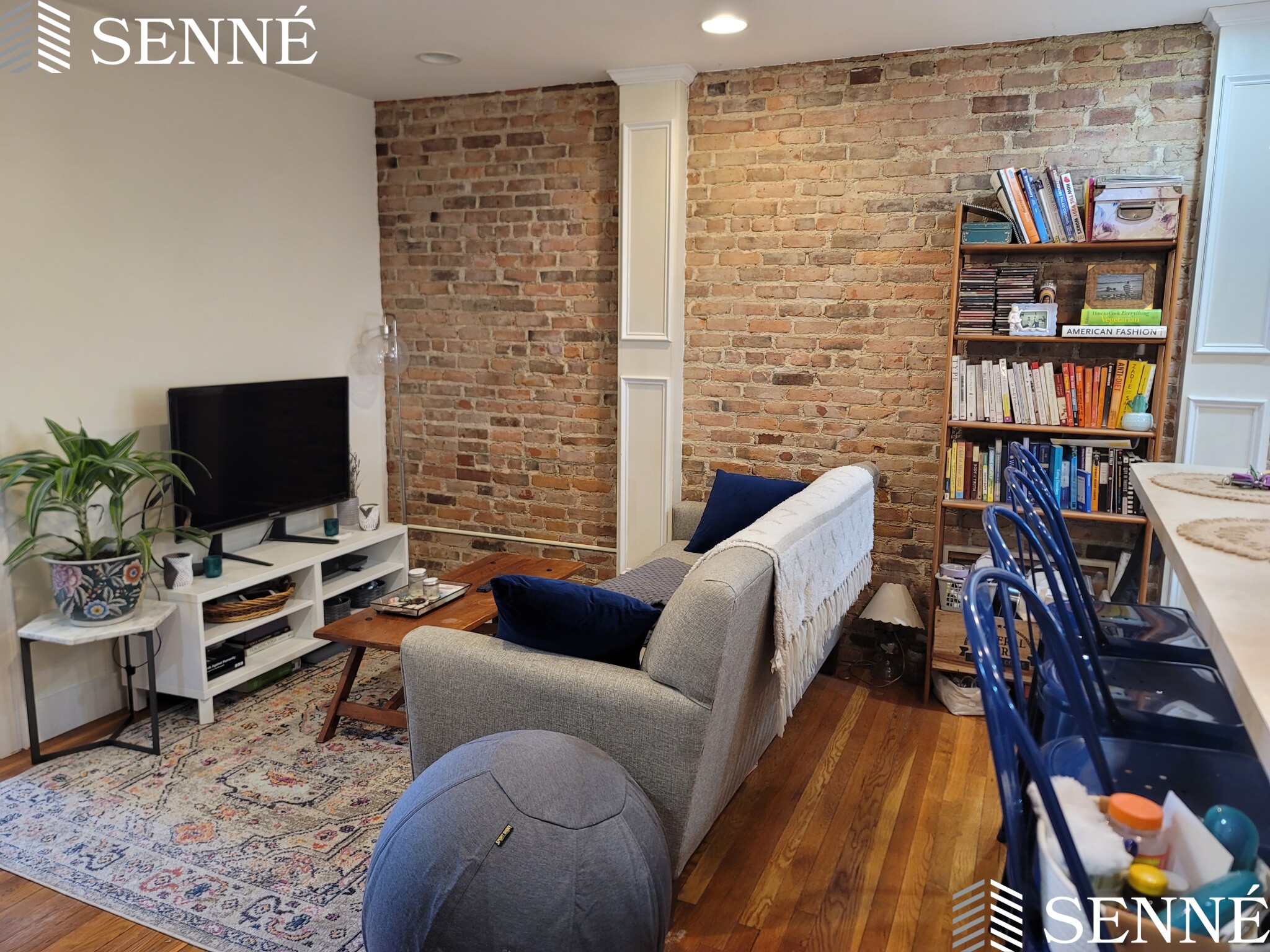 295 Spring St Extension, Medford