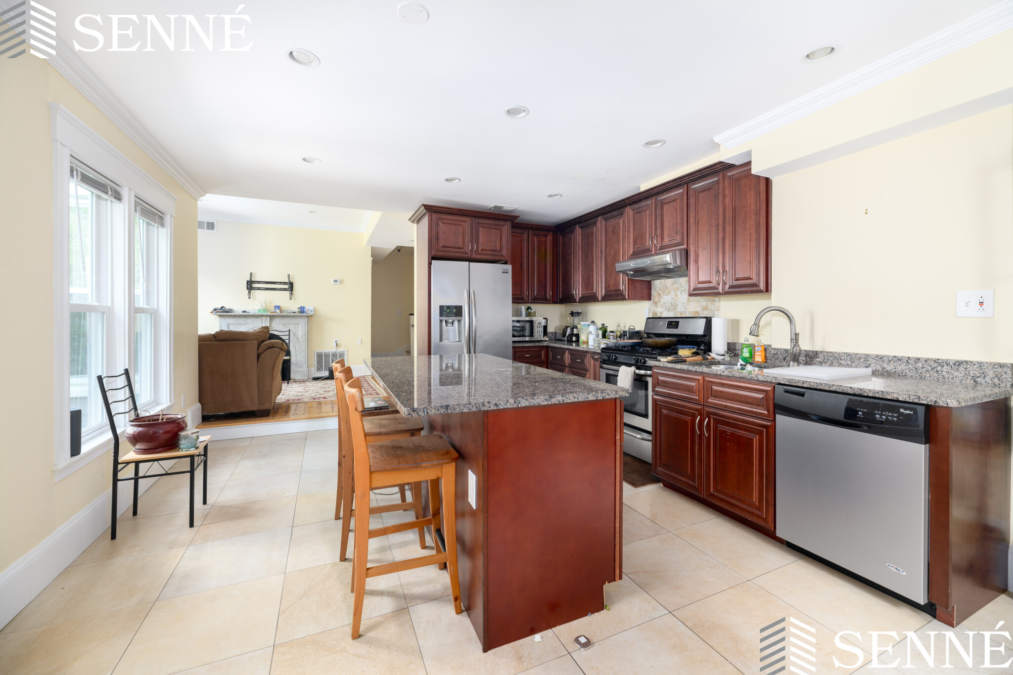 27 Essex St, Central Square